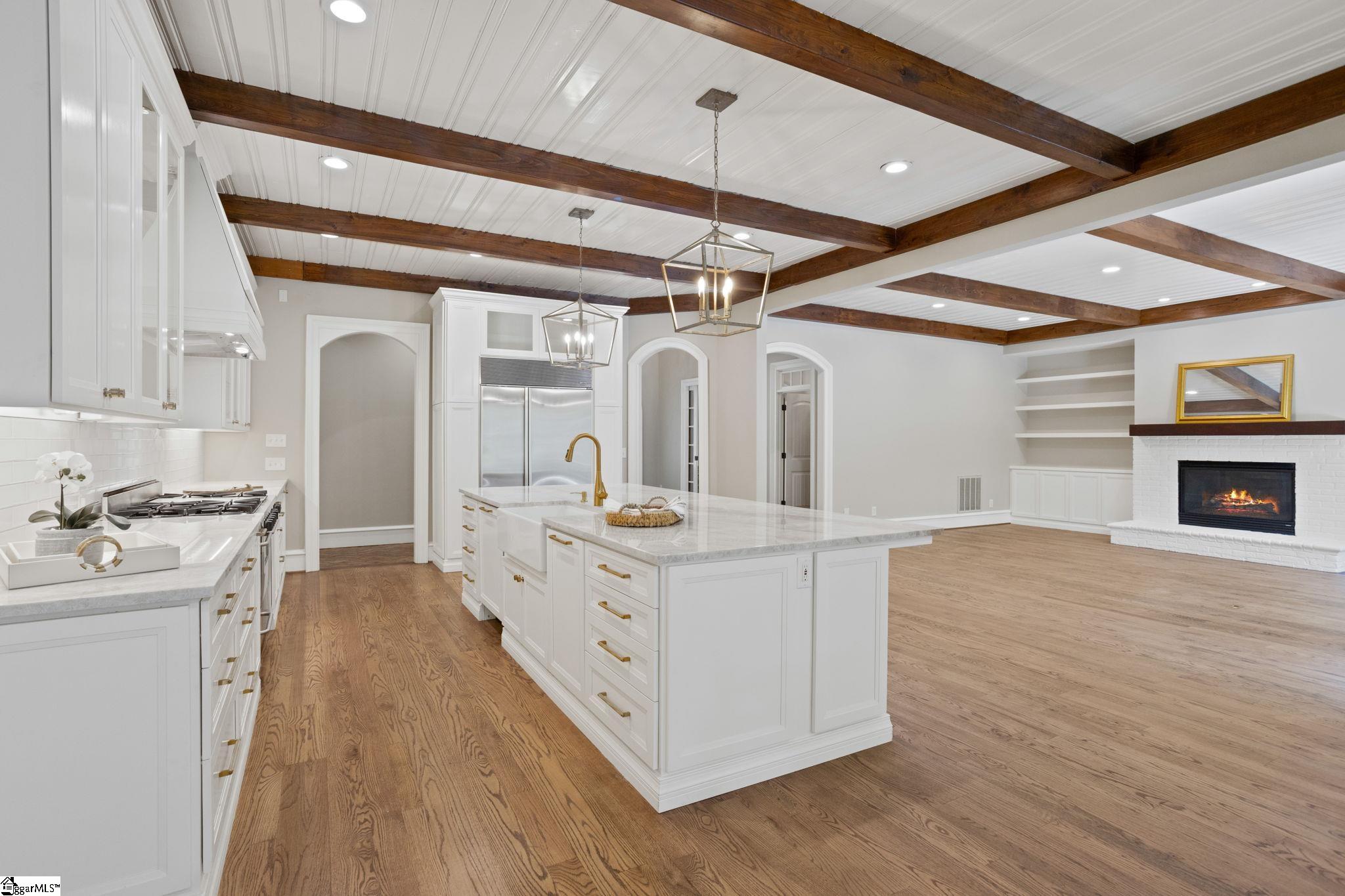 20 White Crescent Lane Simpsonville, SC 29681