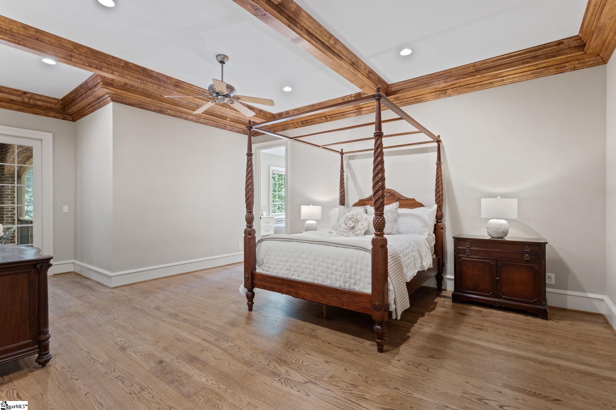 20 White Crescent Lane Simpsonville, SC 29681