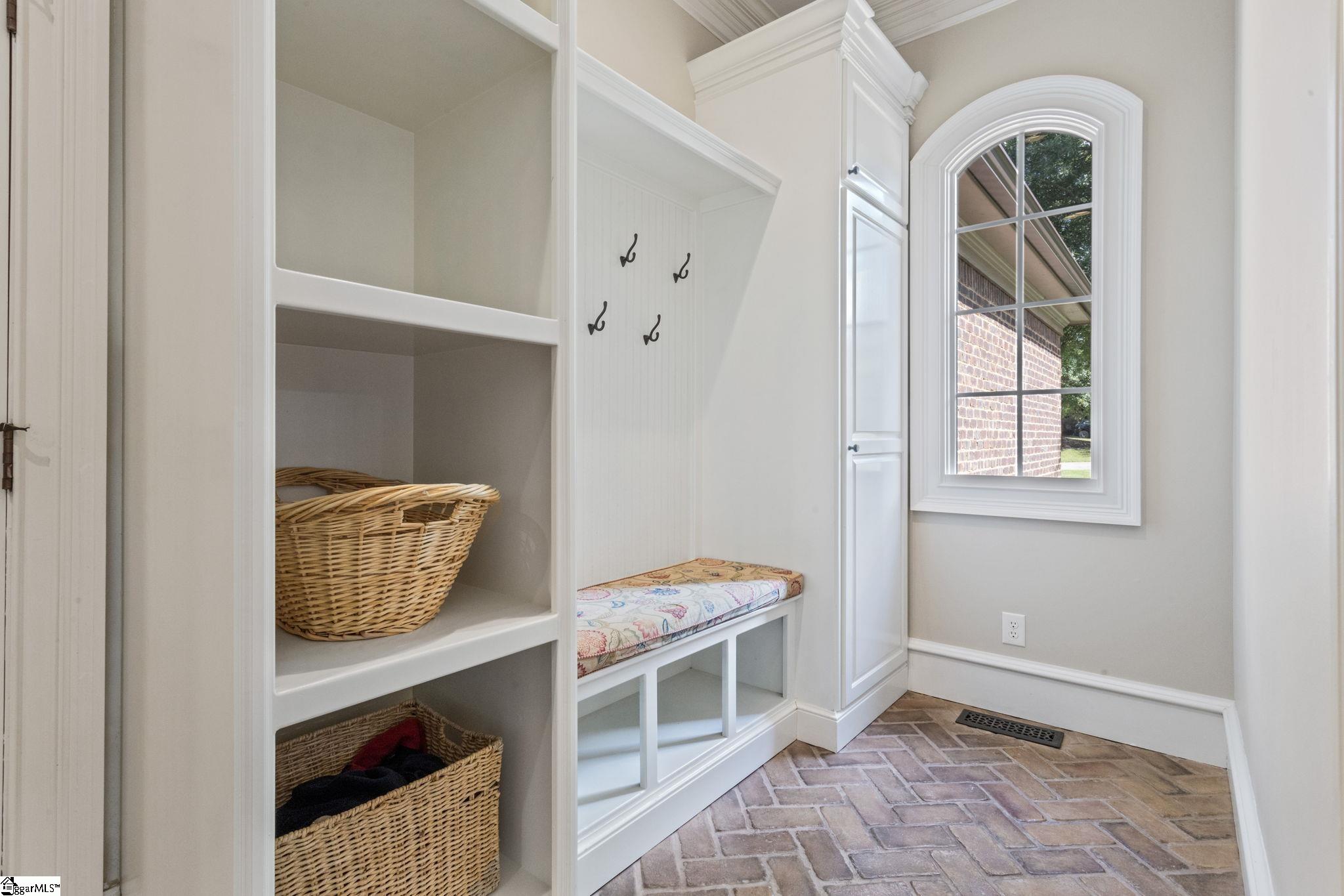 20 White Crescent Lane Simpsonville, SC 29681