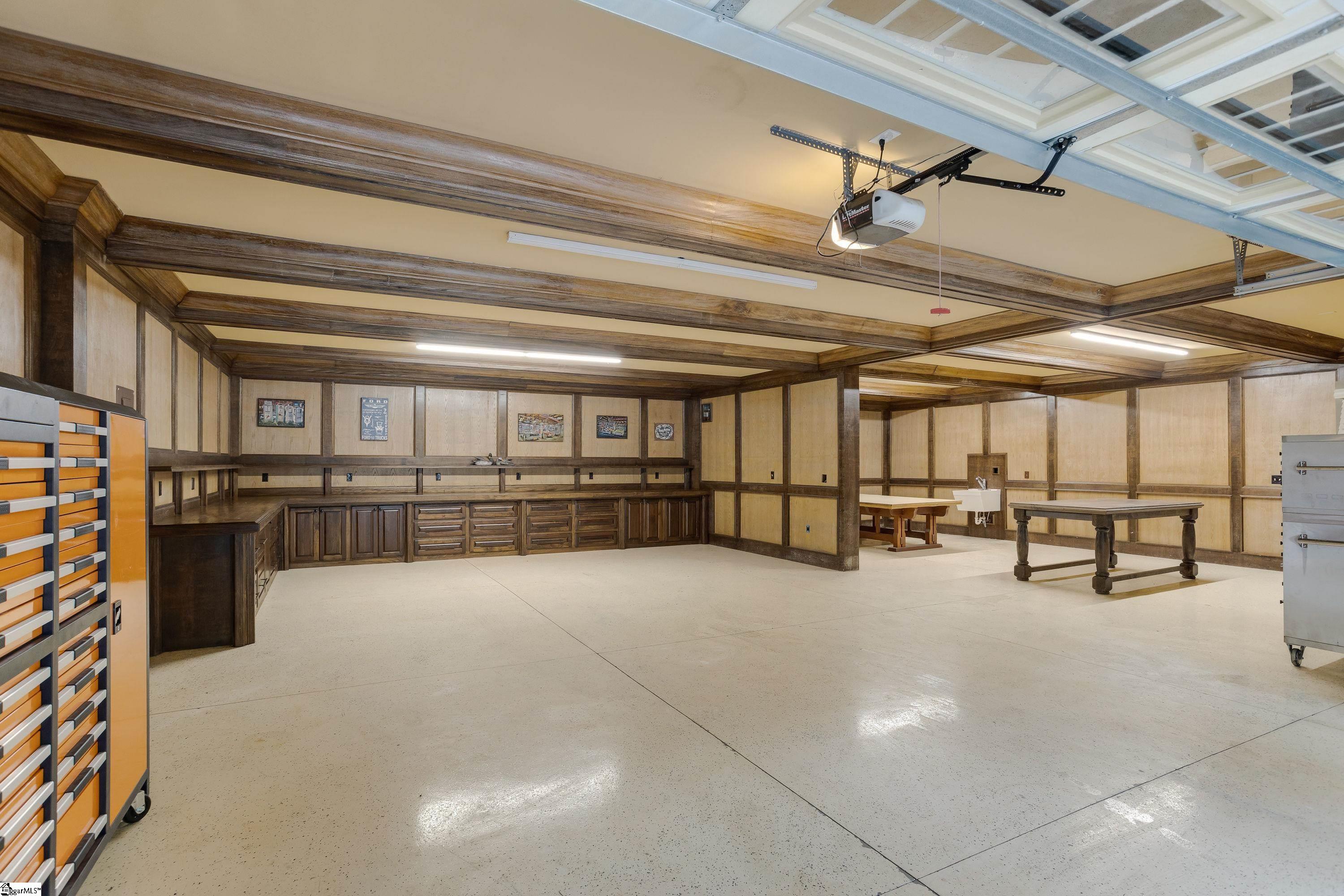20 White Crescent Lane Simpsonville, SC 29681