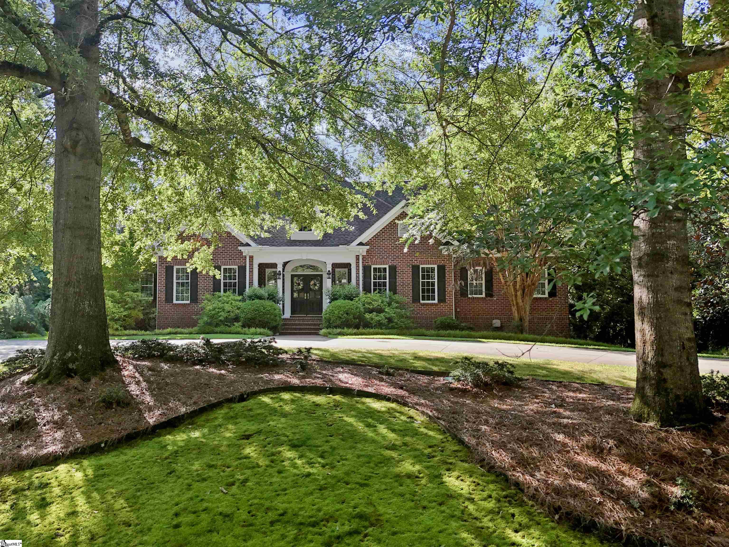 6 Twin Oaks Court Spartanburg, SC 29306