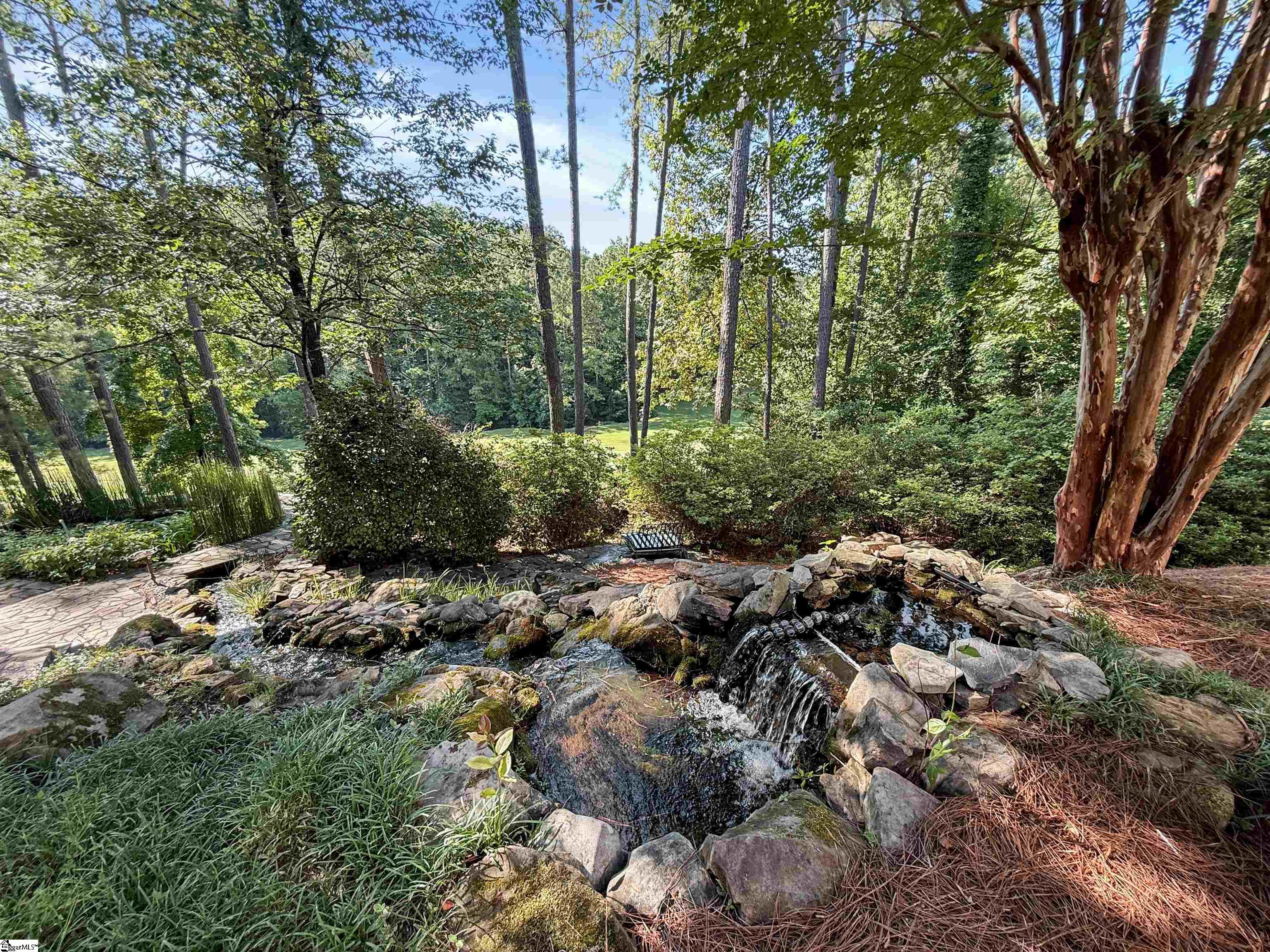 6 Twin Oaks Court Spartanburg, SC 29306