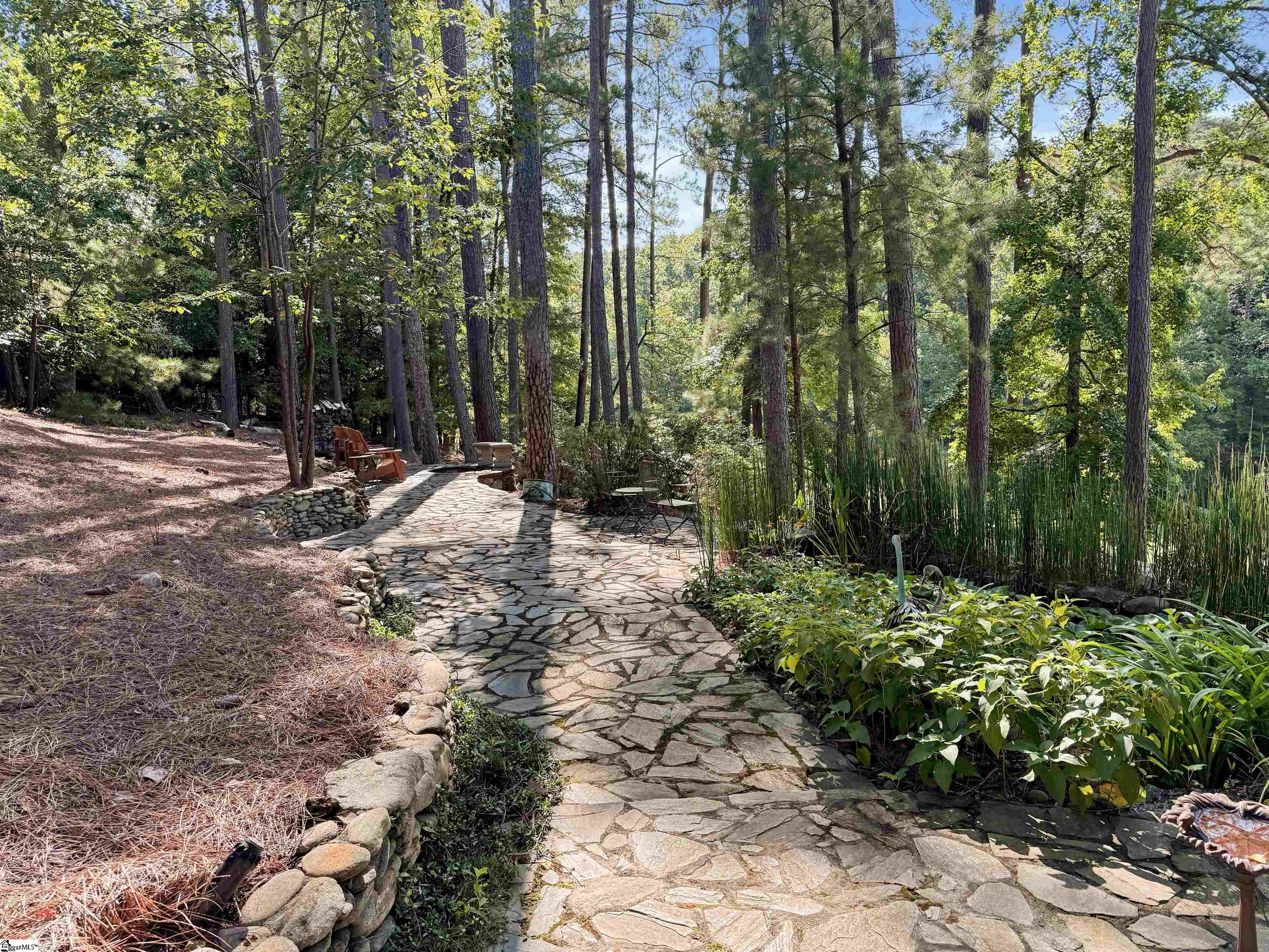 6 Twin Oaks Court Spartanburg, SC 29306