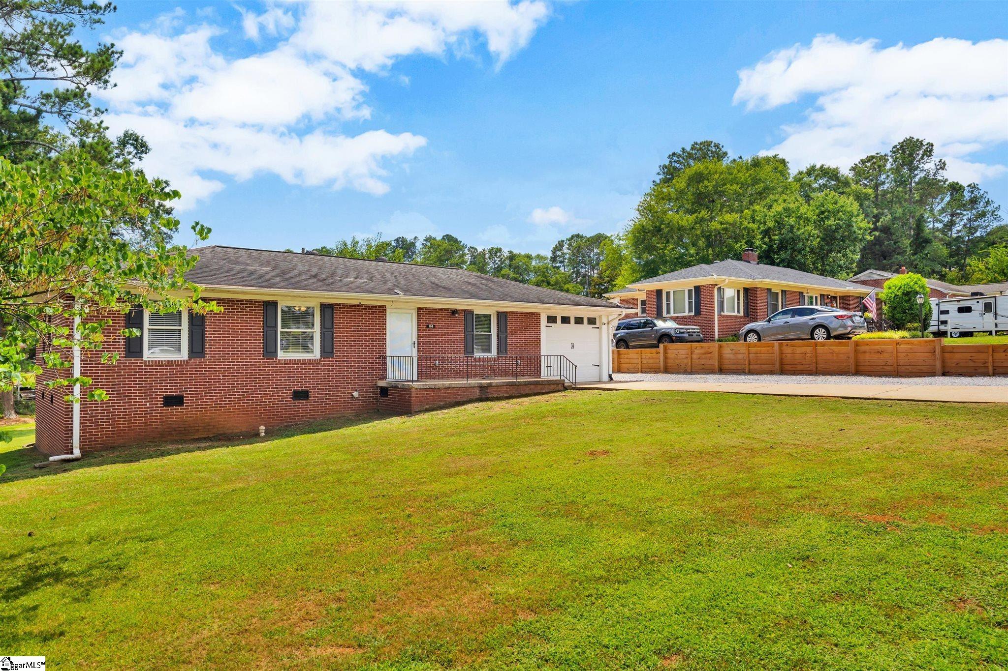 108 Clinton Drive Anderson, SC 29621