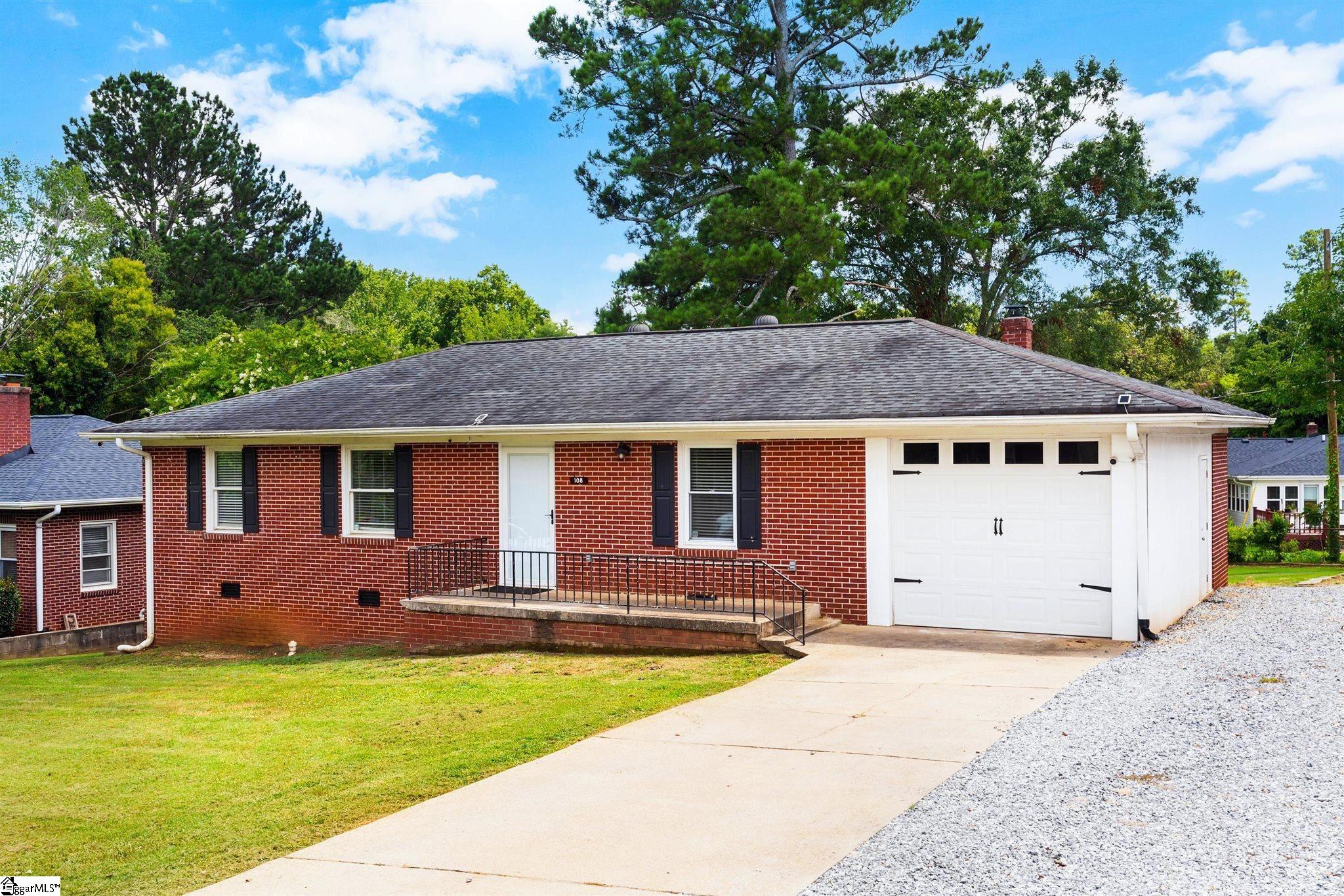108 Clinton Drive Anderson, SC 29621