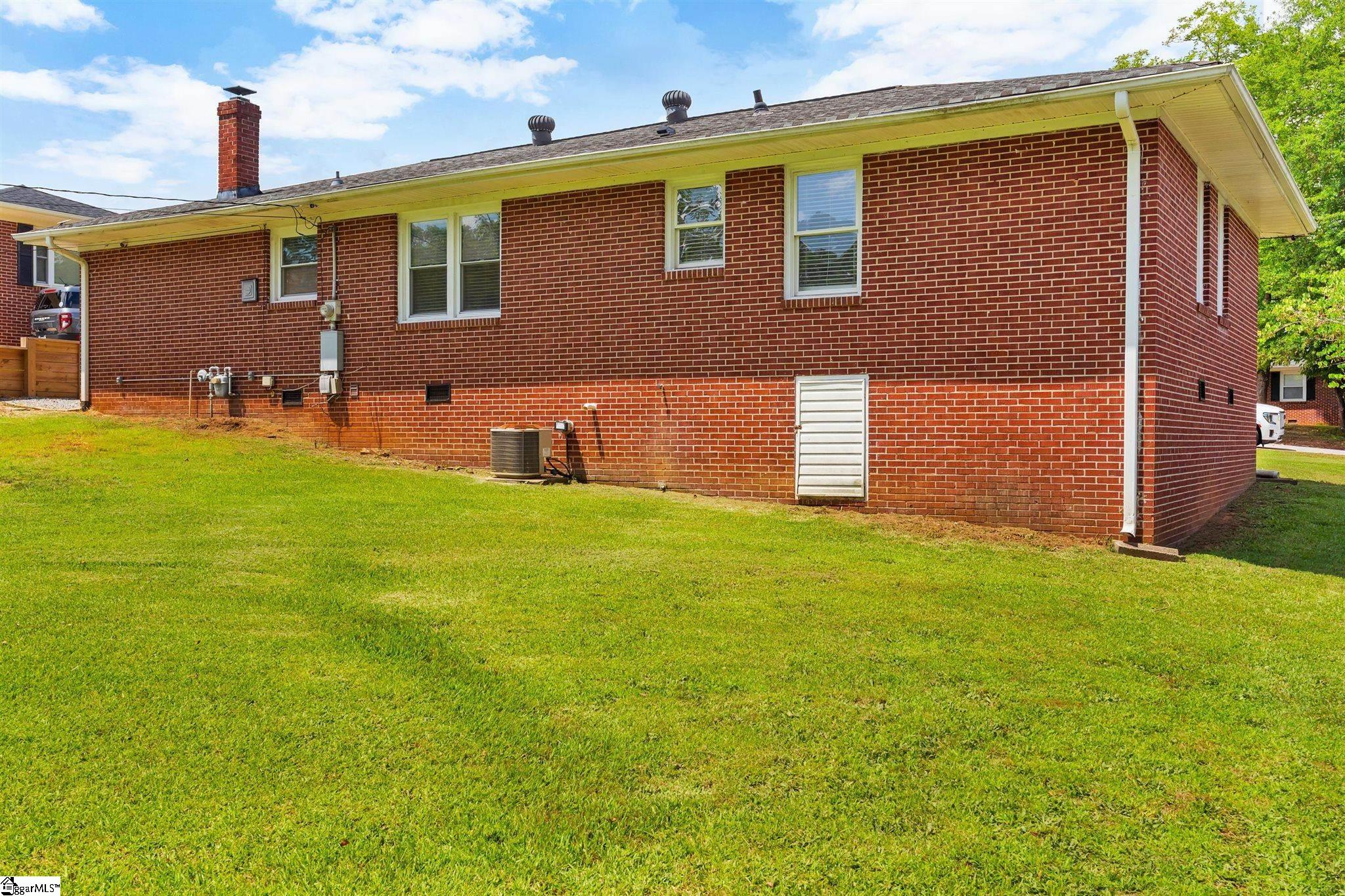 108 Clinton Drive Anderson, SC 29621
