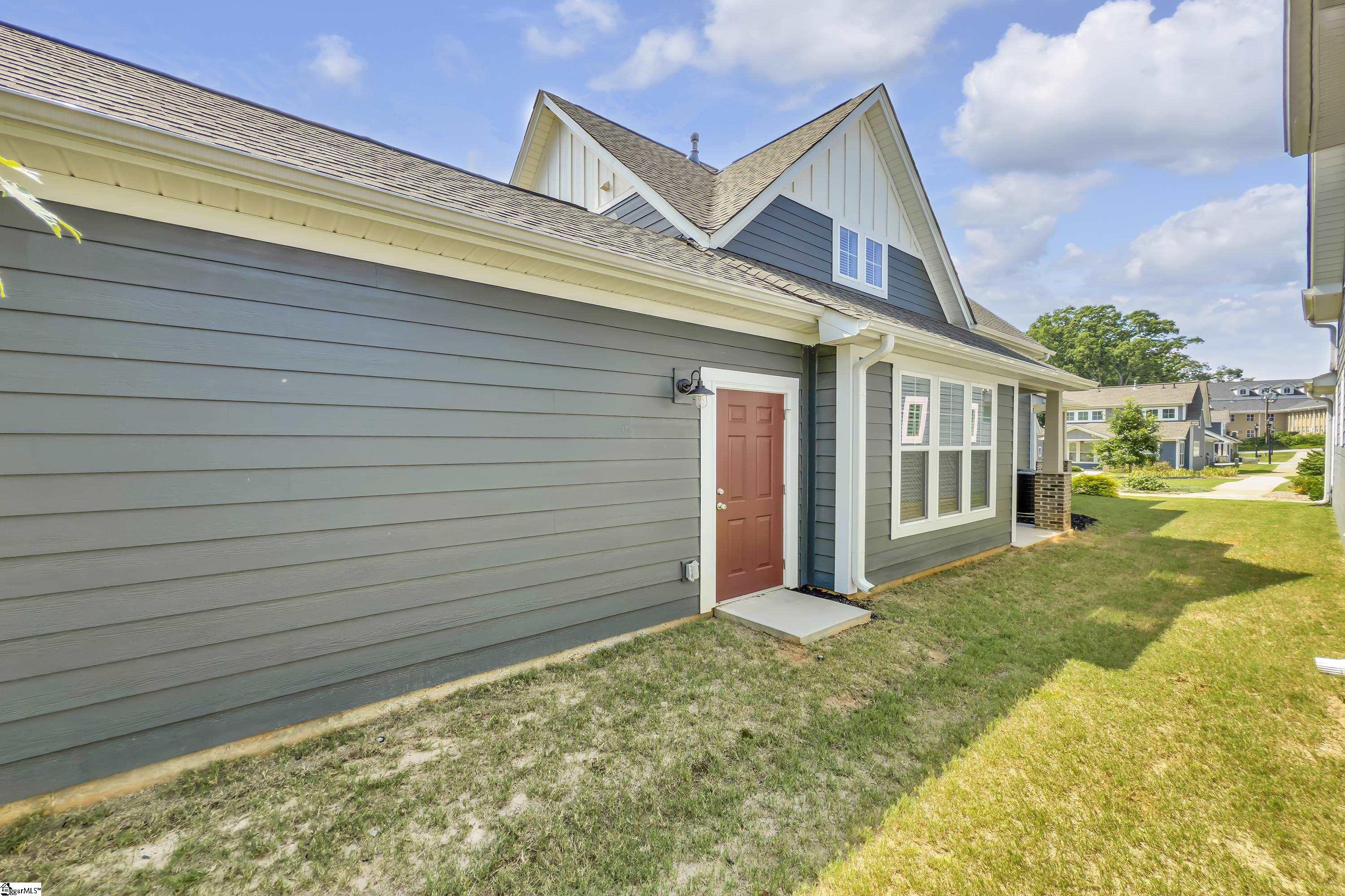 14 Cottage Knoll Circle Greenville, SC 29609