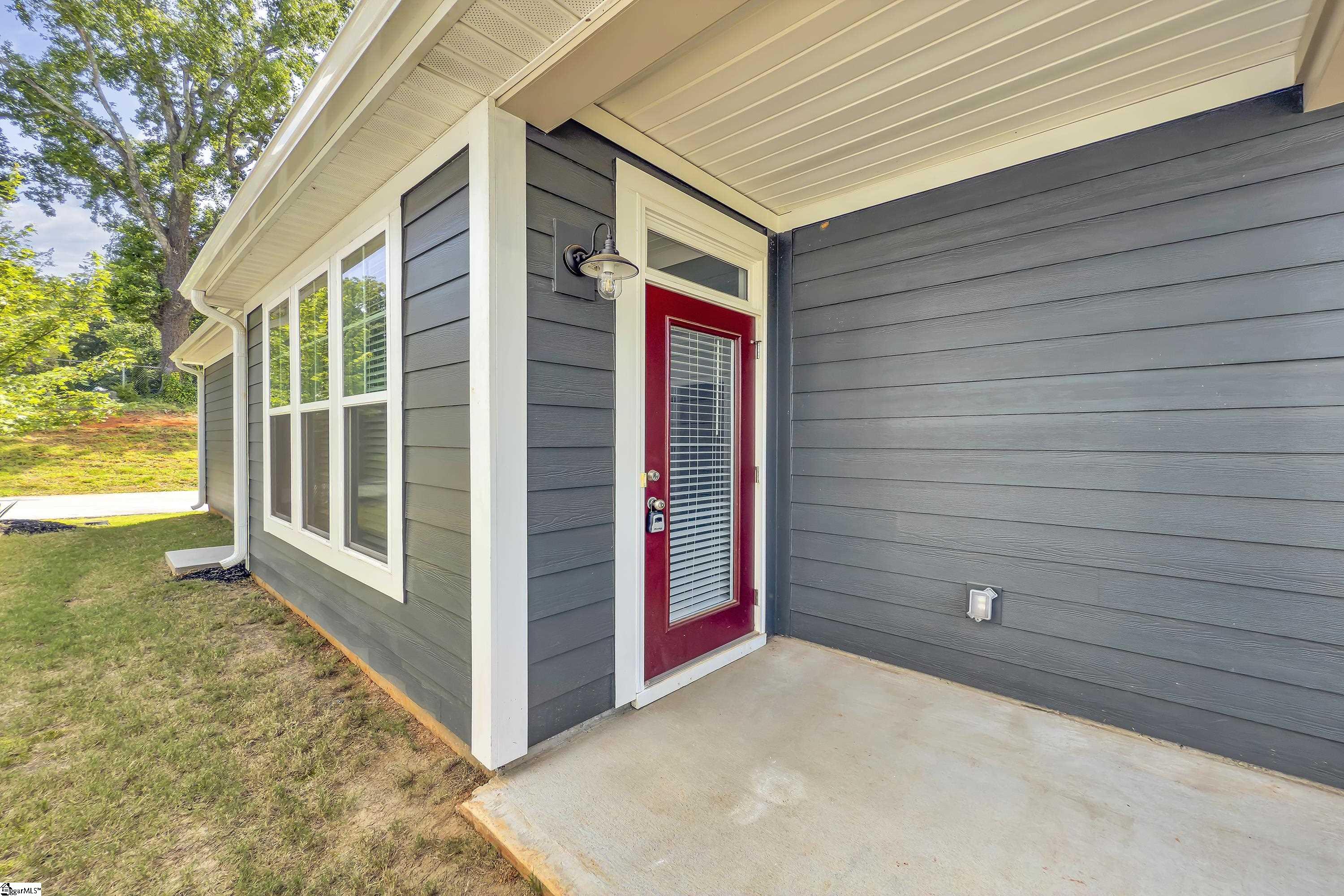 14 Cottage Knoll Circle Greenville, SC 29609