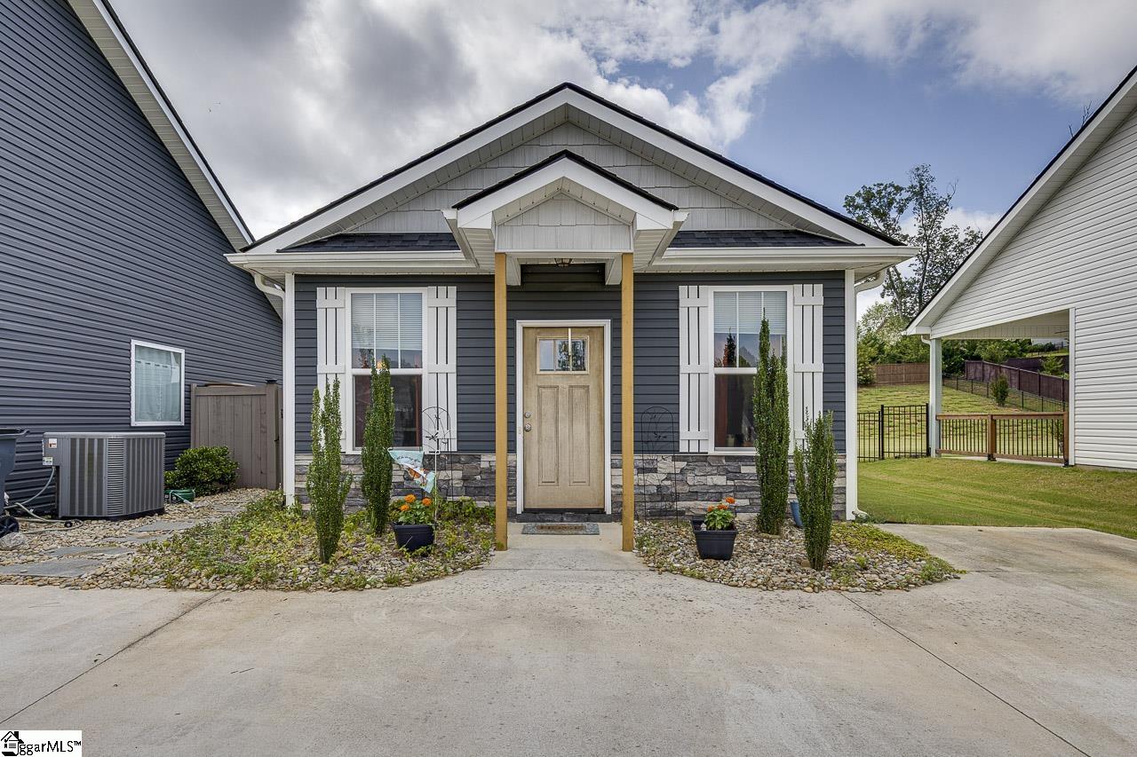 7 Judge Looper Court Travelers Rest, SC 29690