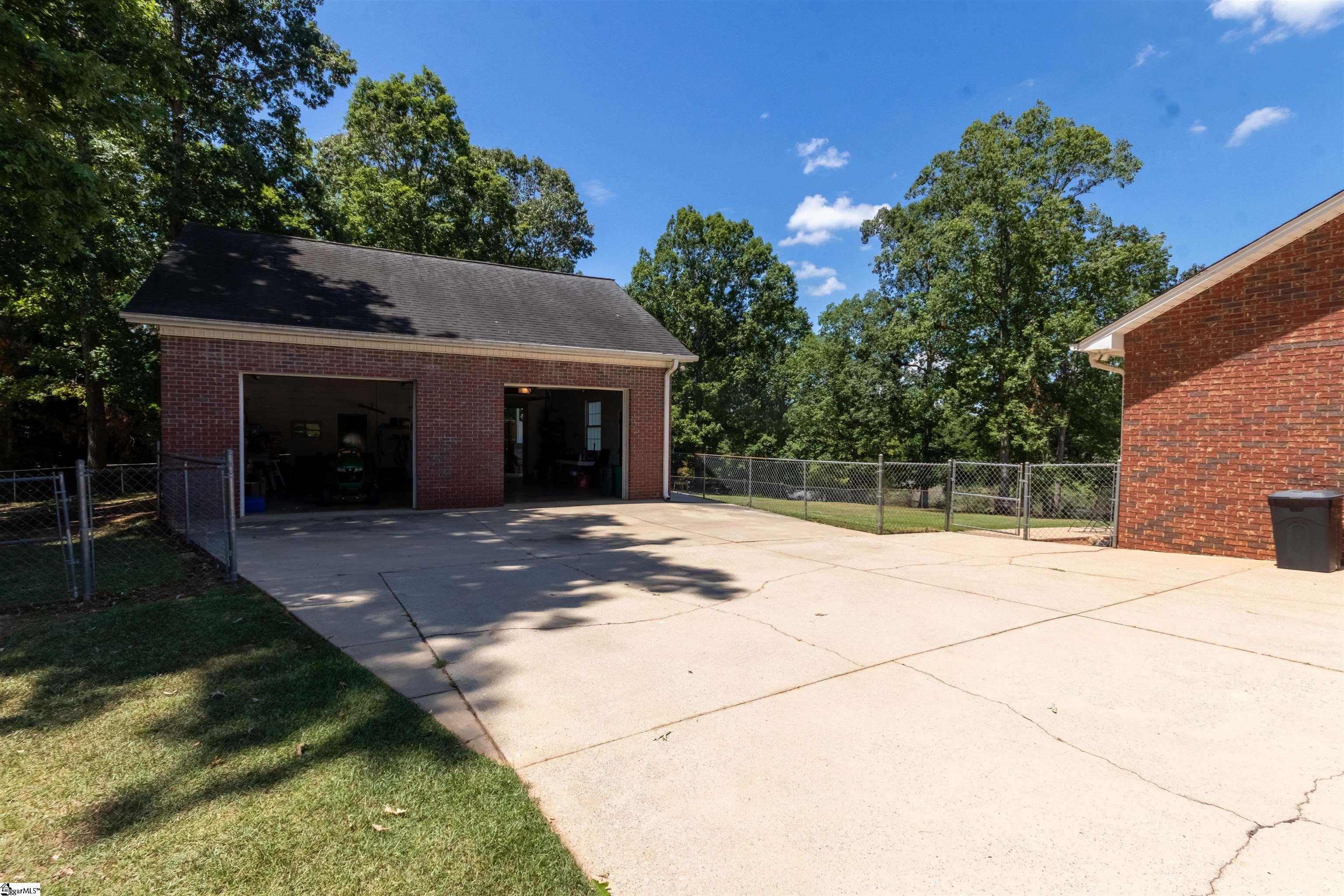 302 Wild Azalea Drive Inman, SC 29349