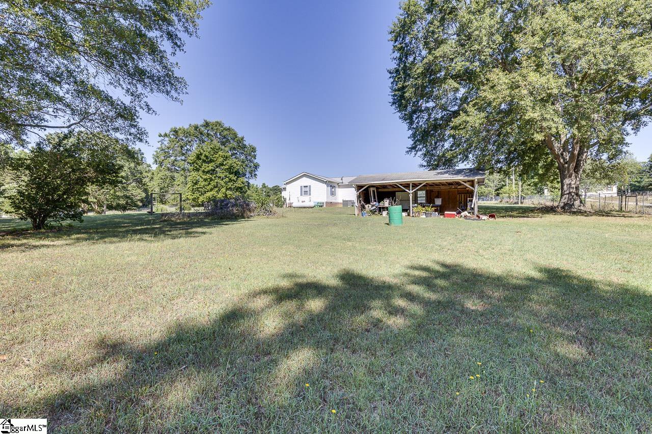 3332 Highway Gray Court, SC 29645