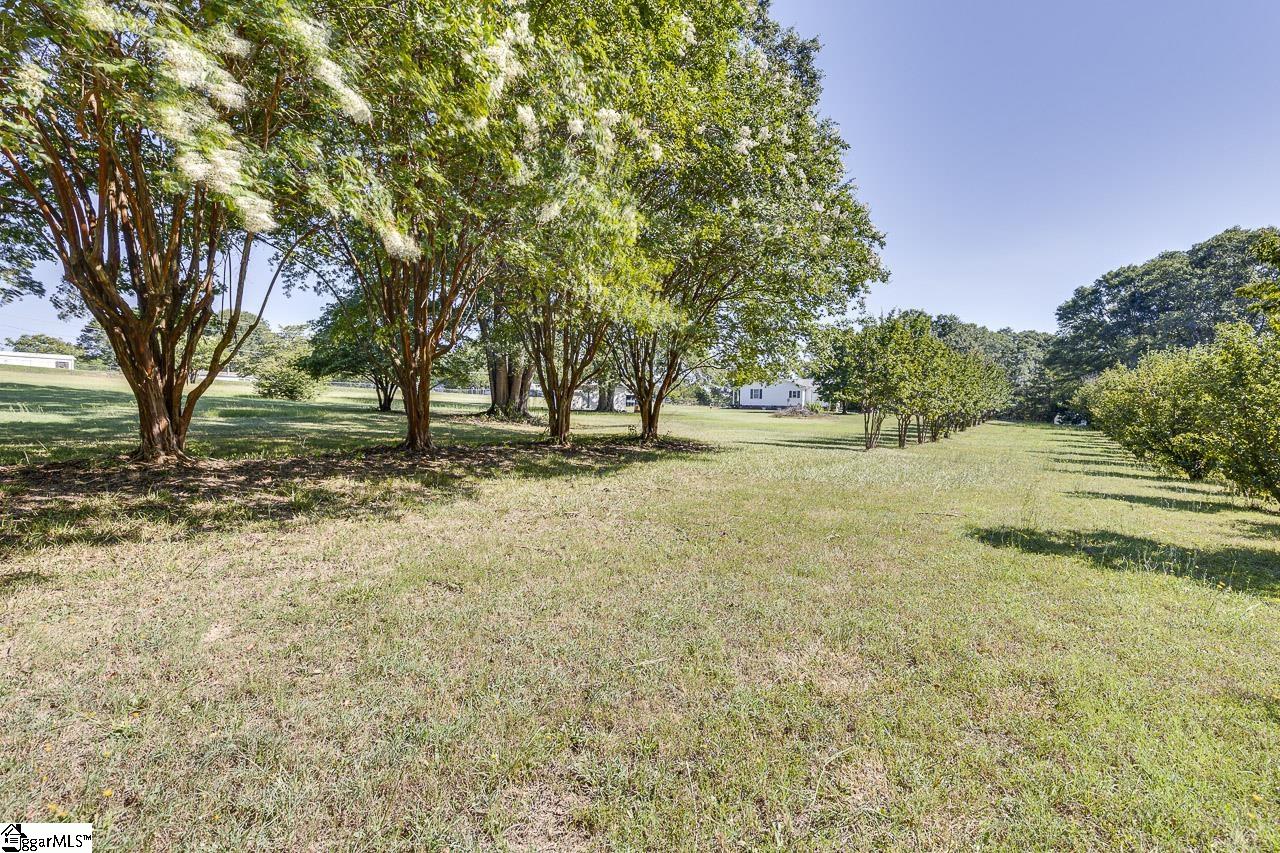 3332 Highway Gray Court, SC 29645