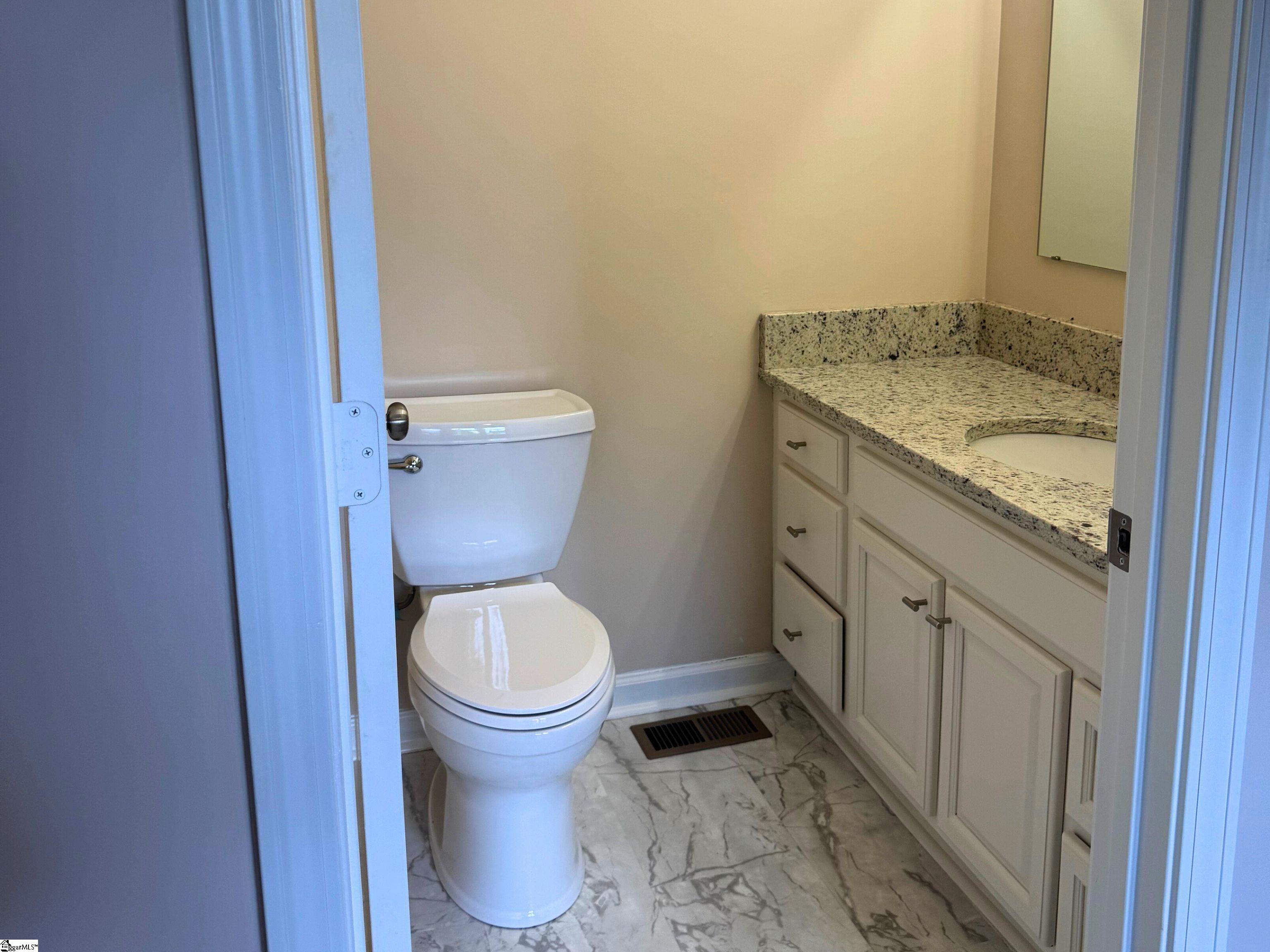 1316 E South 6th Street Seneca, SC 29678