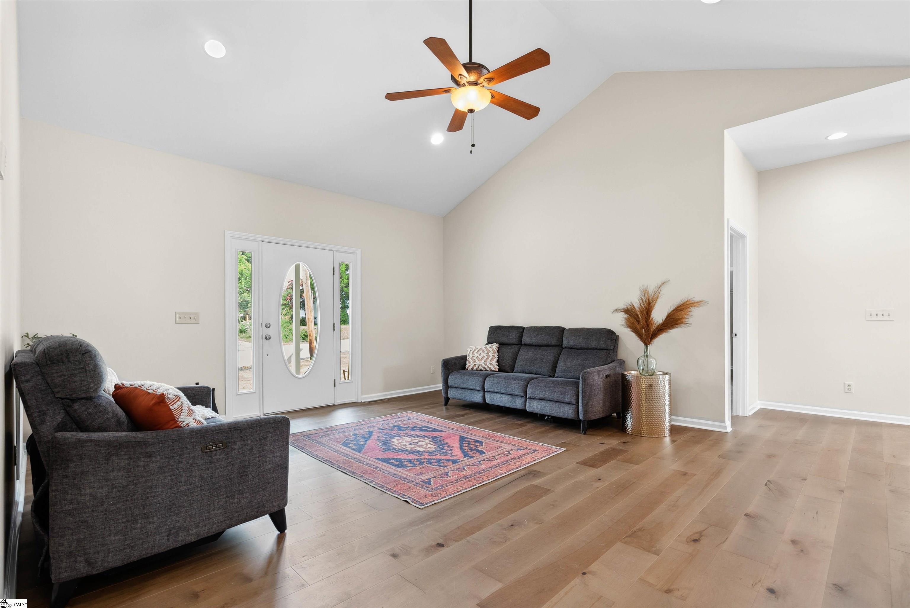 1316 E South 6th Street Seneca, SC 29678