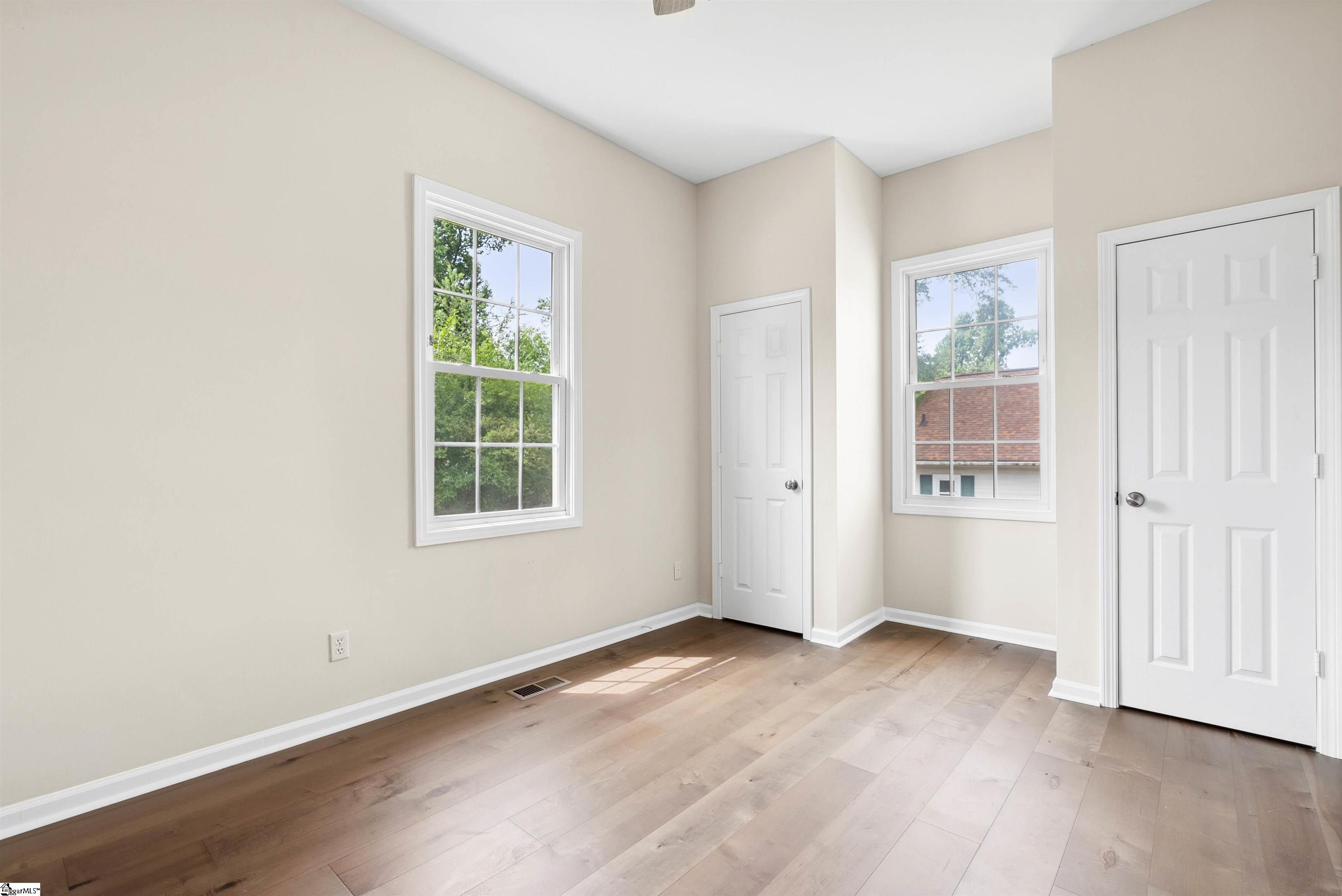 1316 E South 6th Street Seneca, SC 29678