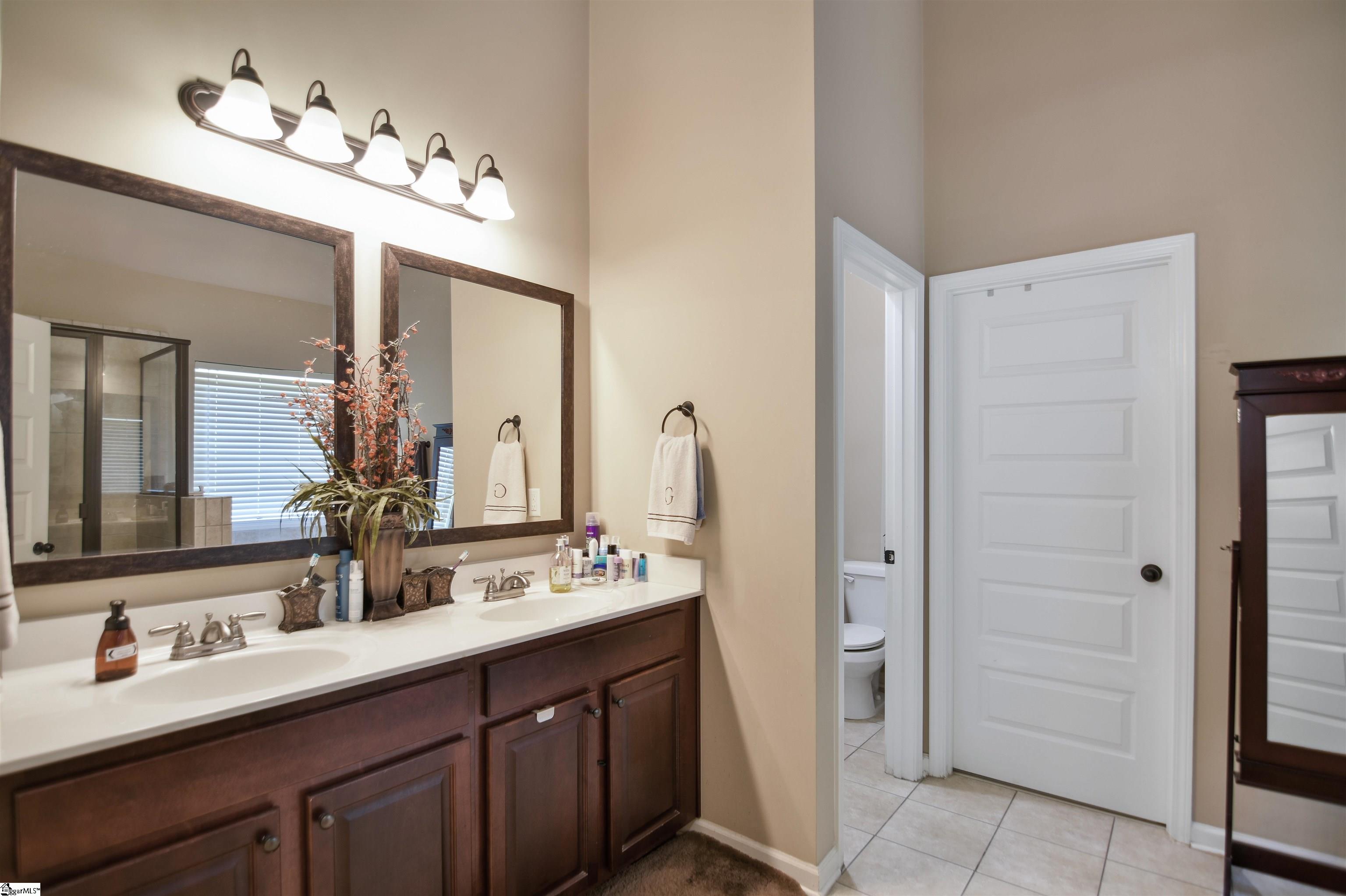 123 Kettle Oak Way Simpsonville, SC 29680