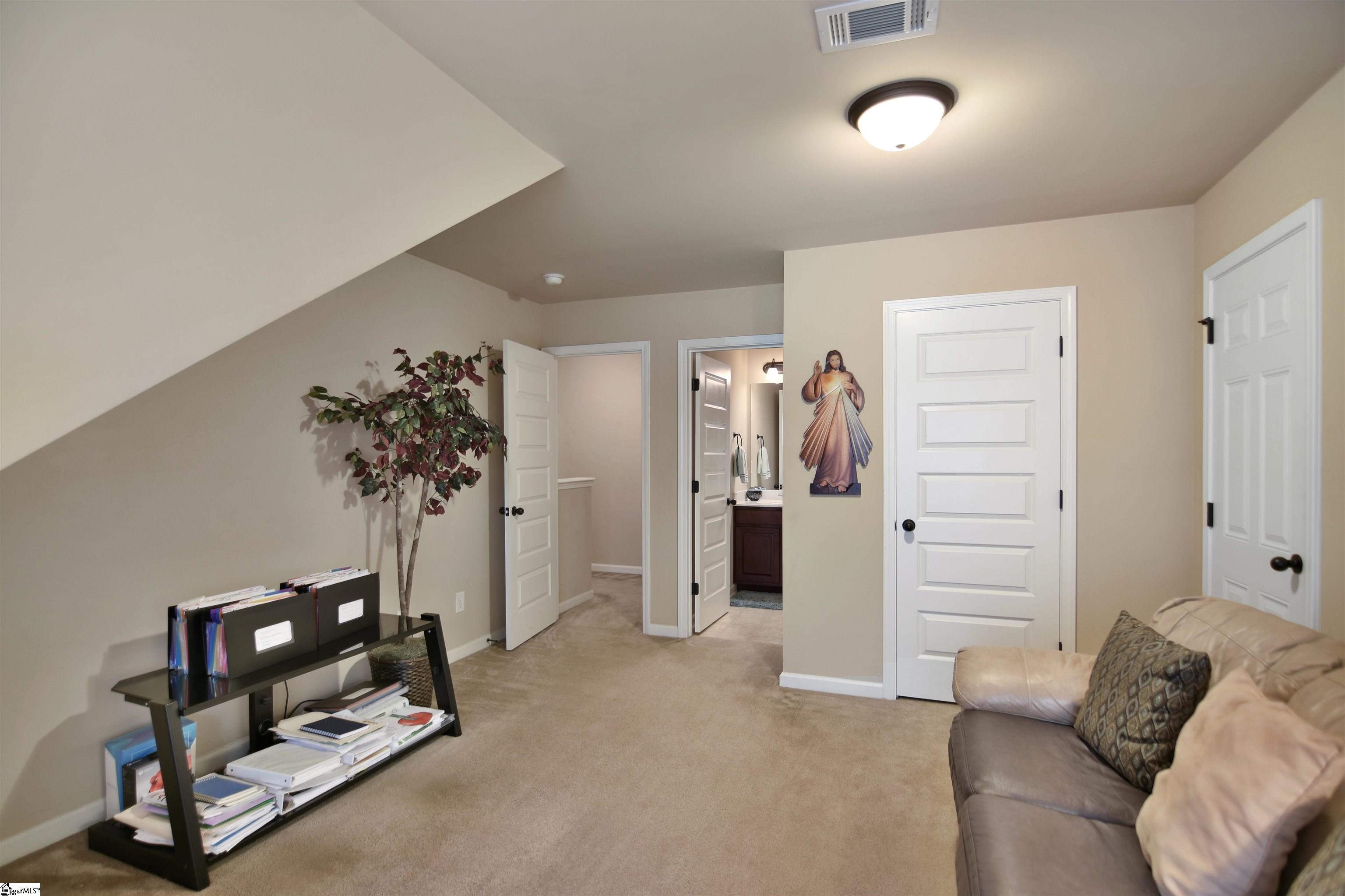 123 Kettle Oak Way Simpsonville, SC 29680