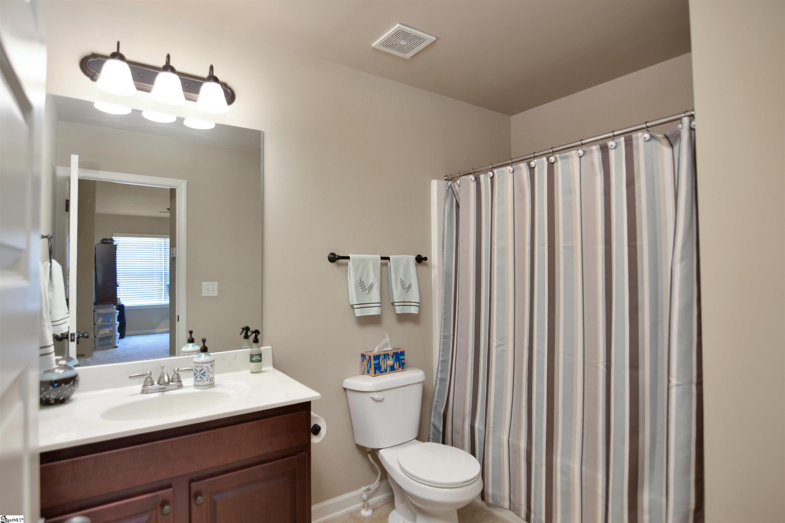 123 Kettle Oak Way Simpsonville, SC 29680
