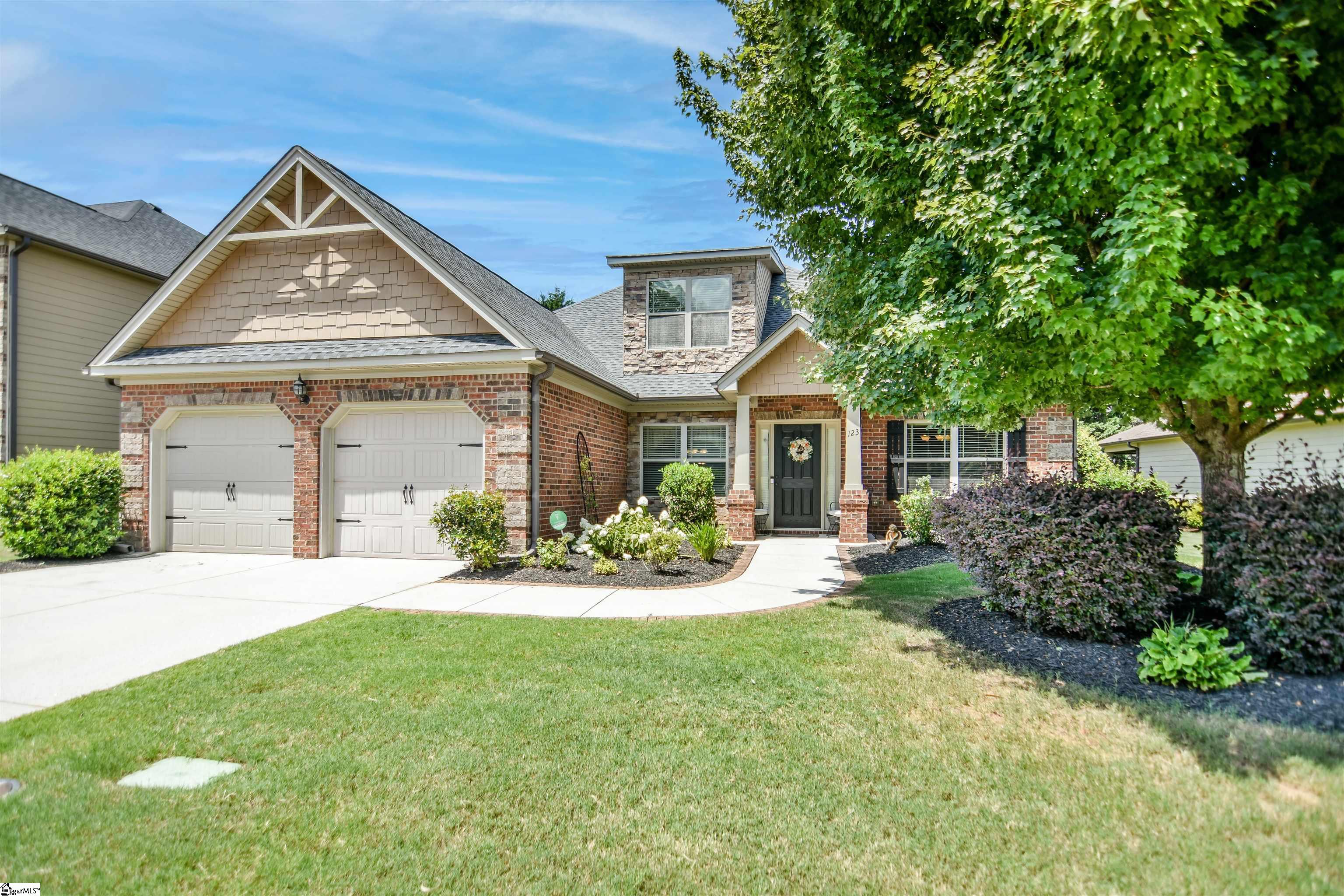 123 Kettle Oak Way Simpsonville, SC 29680