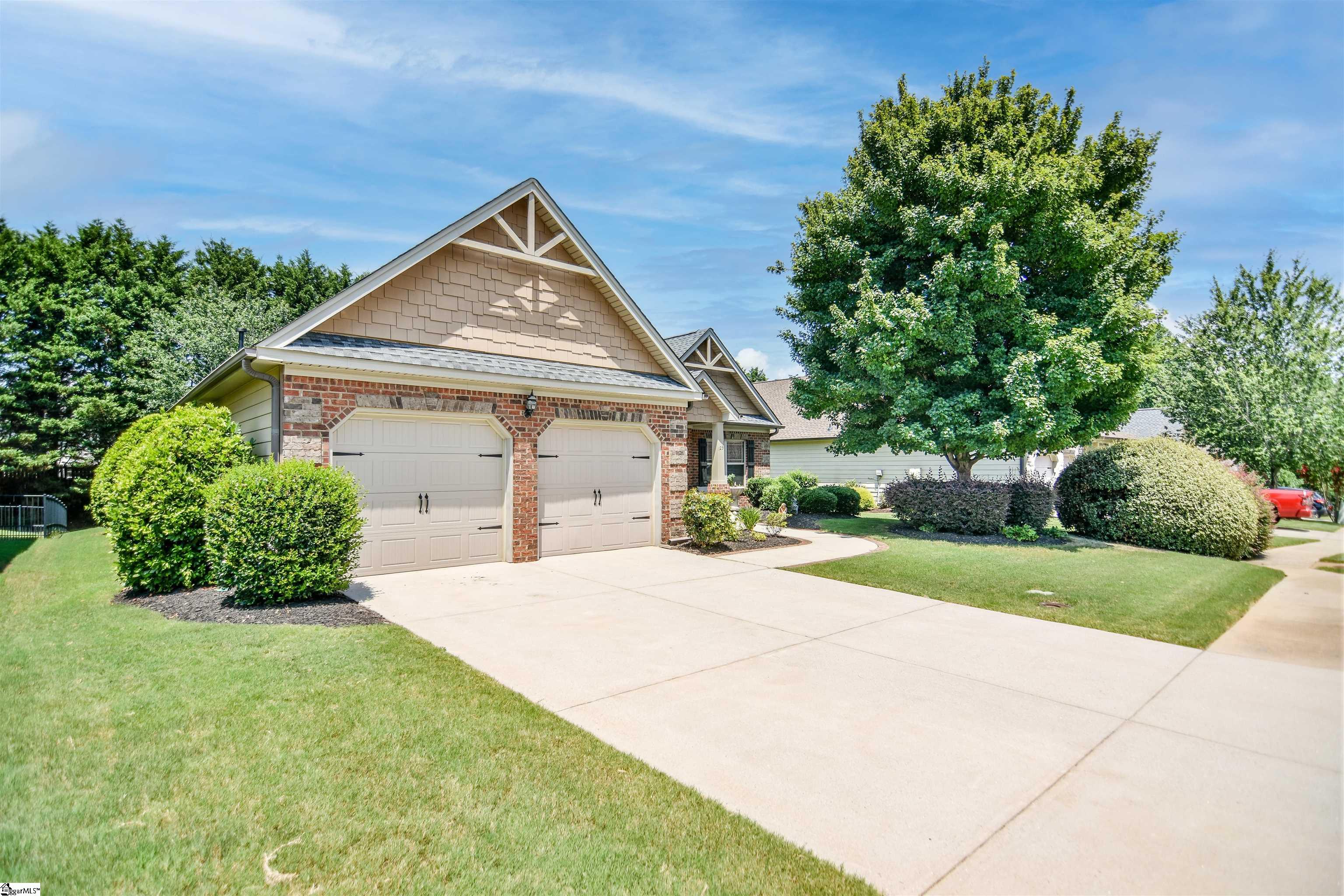 123 Kettle Oak Way Simpsonville, SC 29680