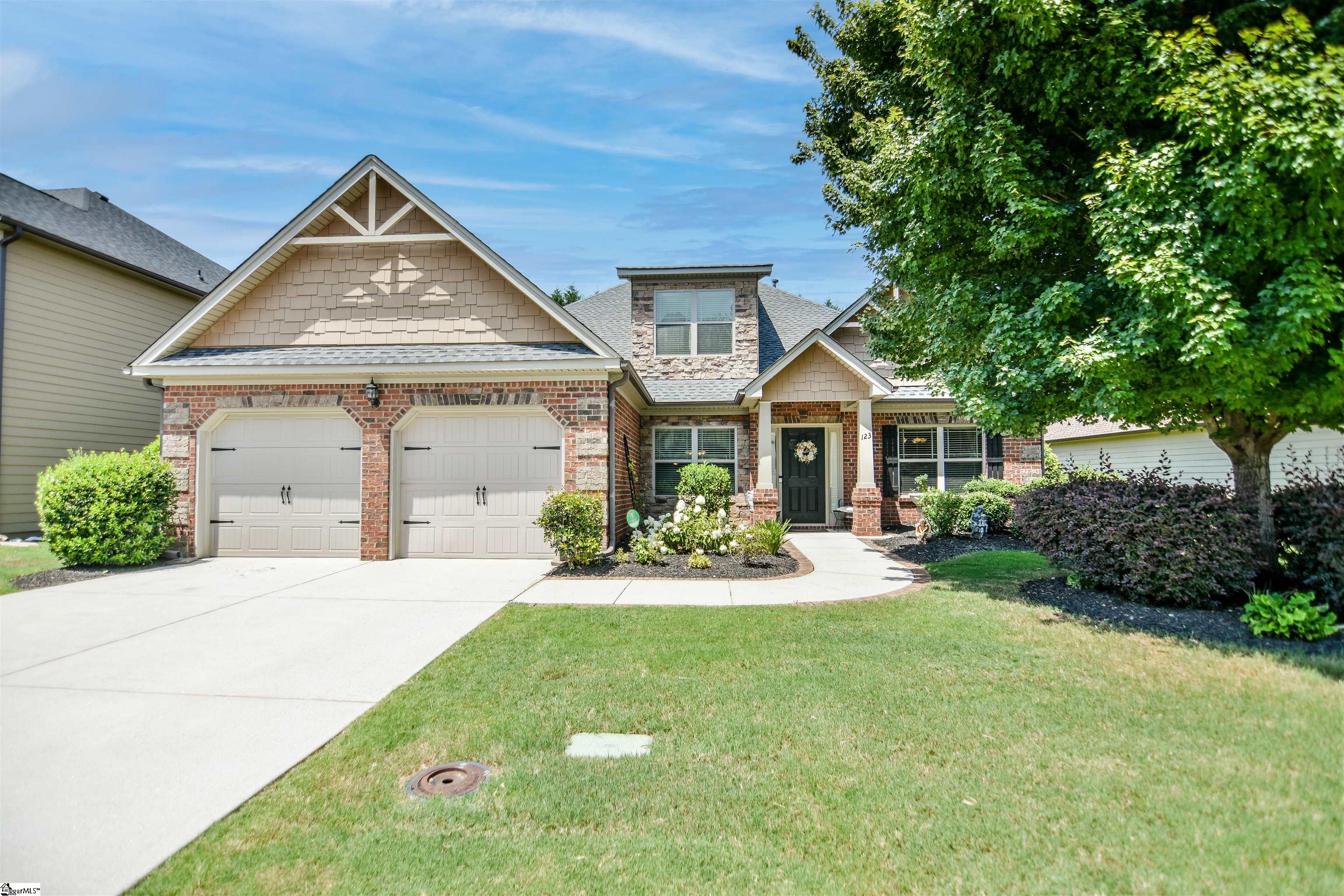 123 Kettle Oak Way Simpsonville, SC 29680