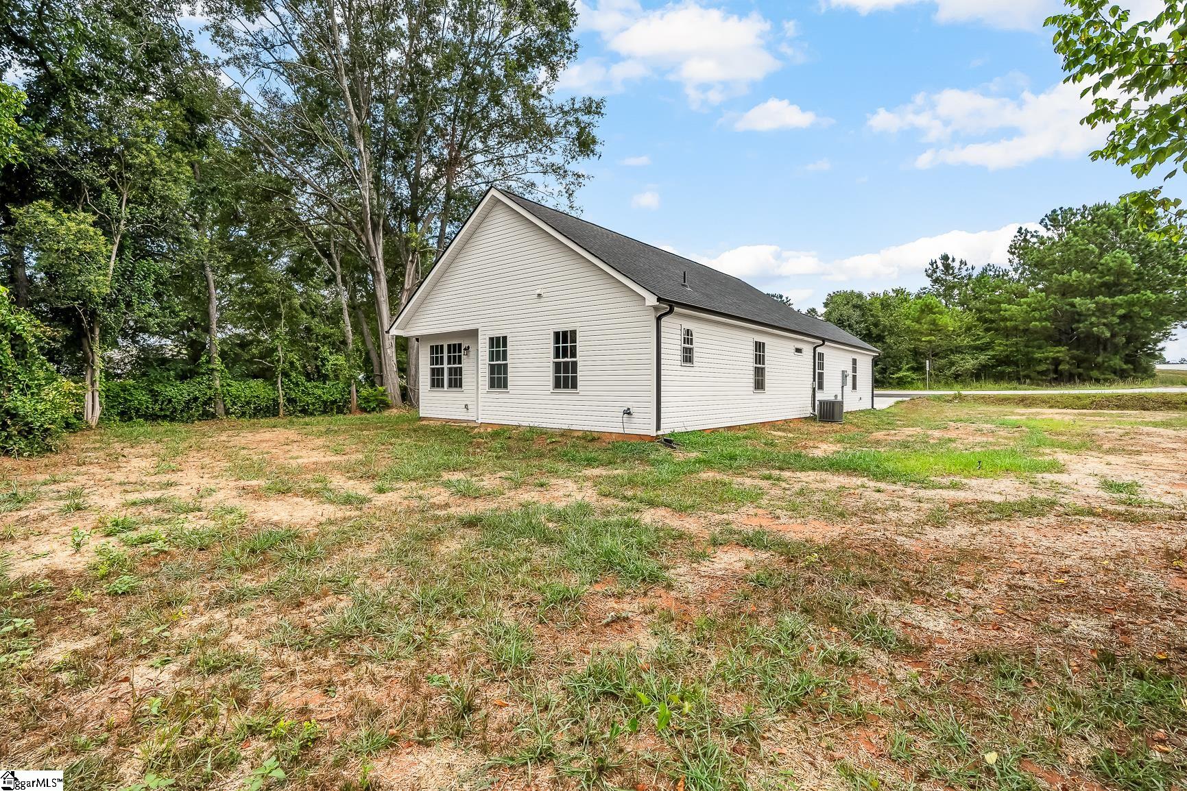216 Cloverhill Drive Anderson, SC 29624