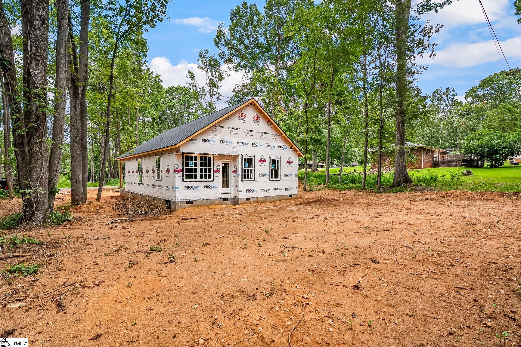 216 Cloverhill Drive Anderson, SC 29624