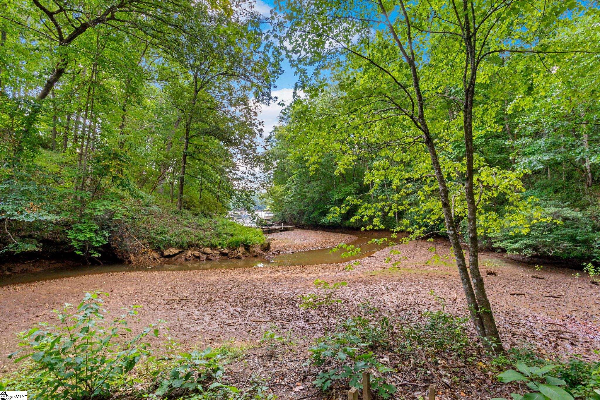 825 & 833 Armada Way West Union, SC 29696
