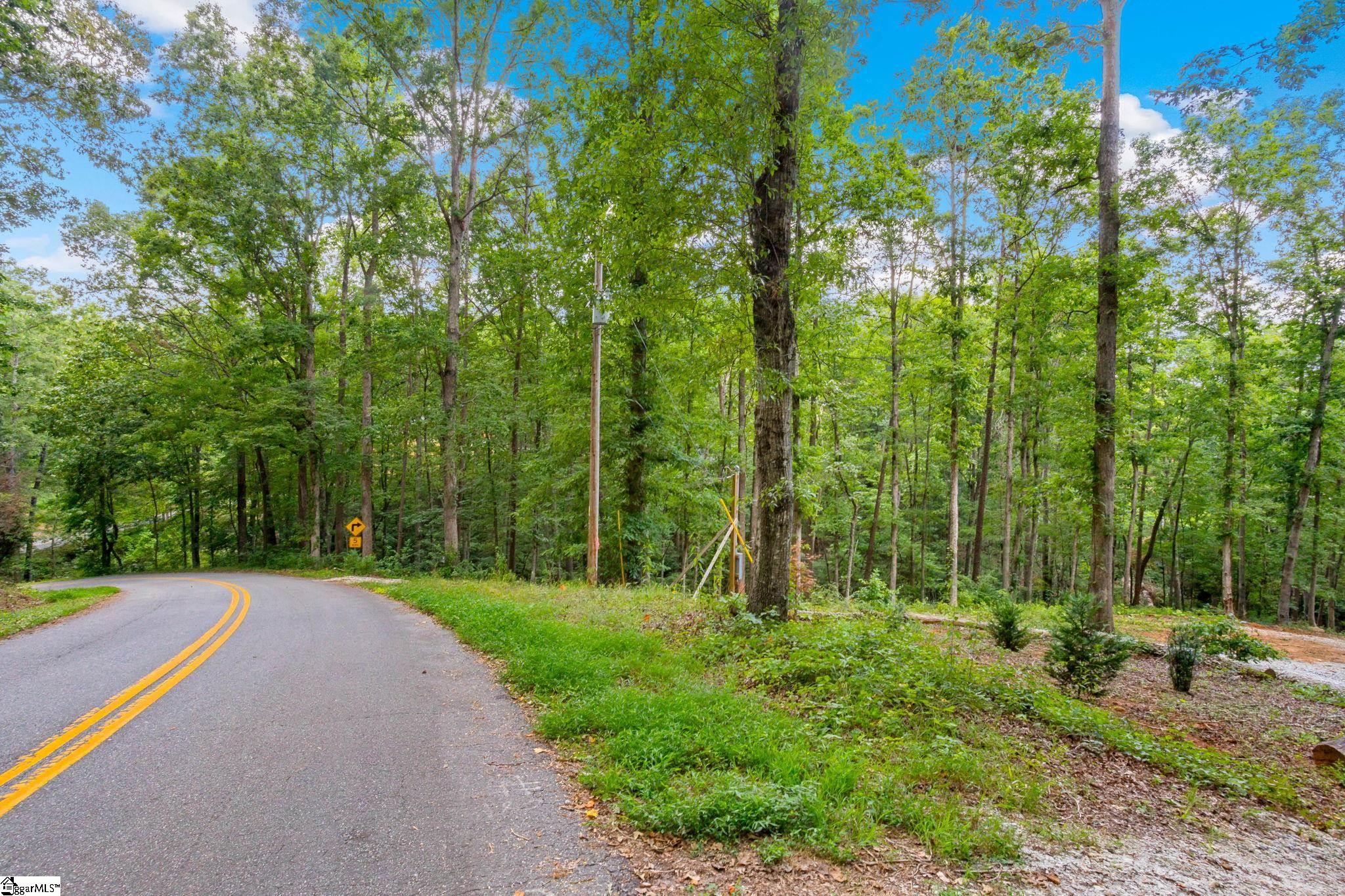 825 & 833 Armada Way West Union, SC 29696