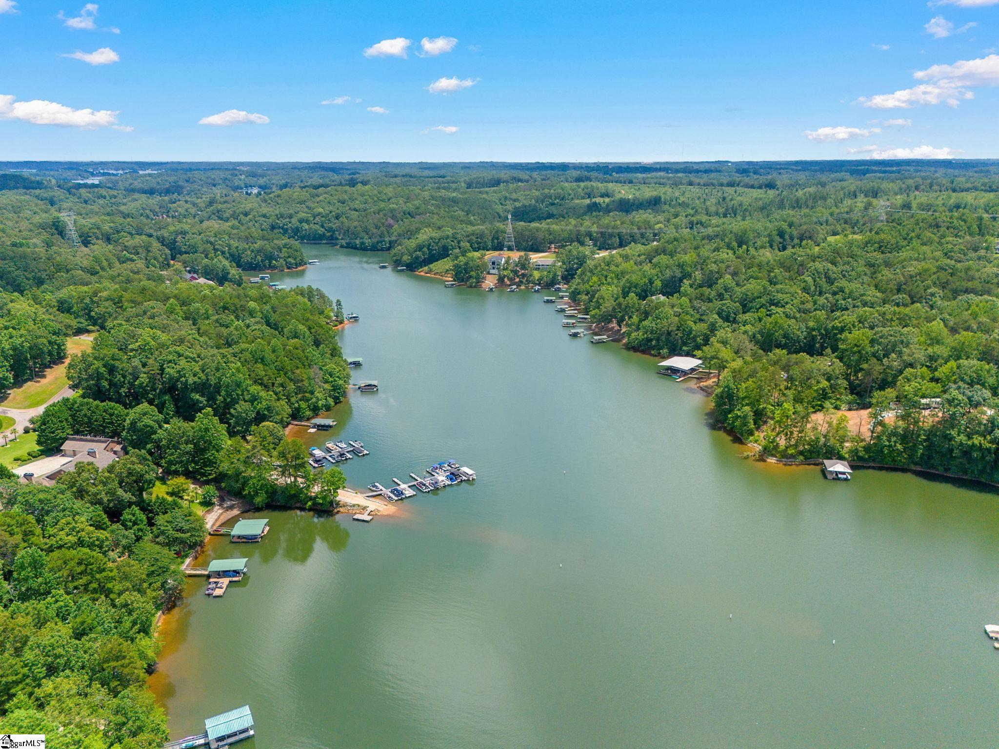 825 & 833 Armada Way West Union, SC 29696