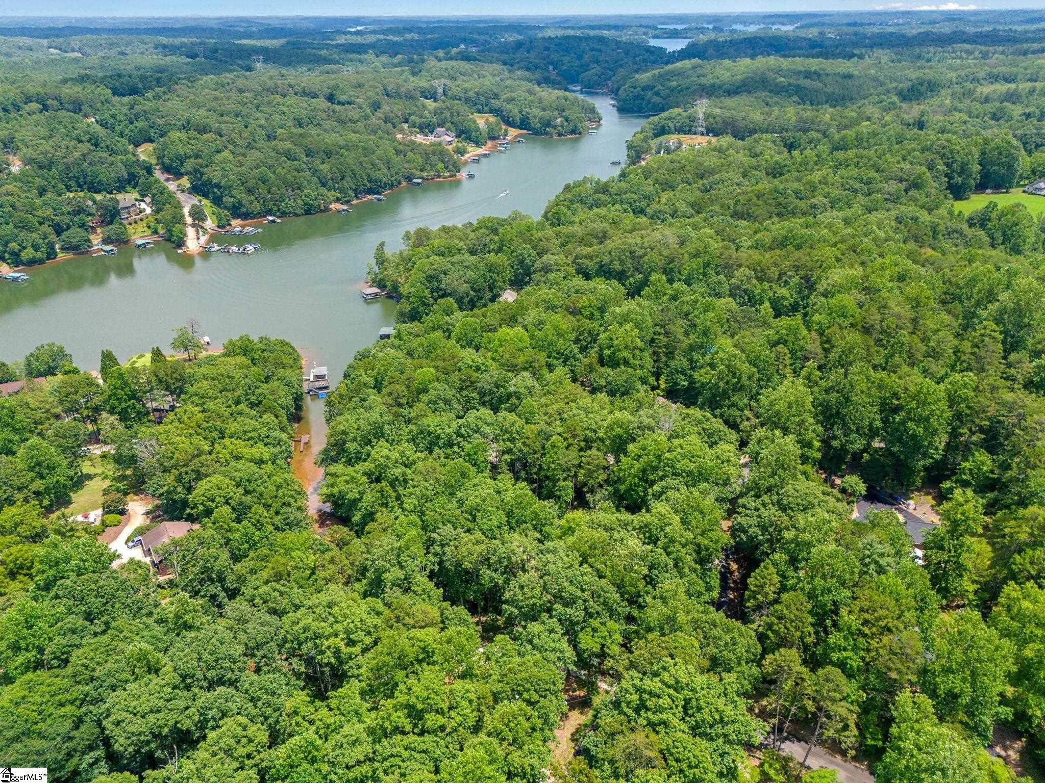 825 & 833 Armada Way West Union, SC 29696