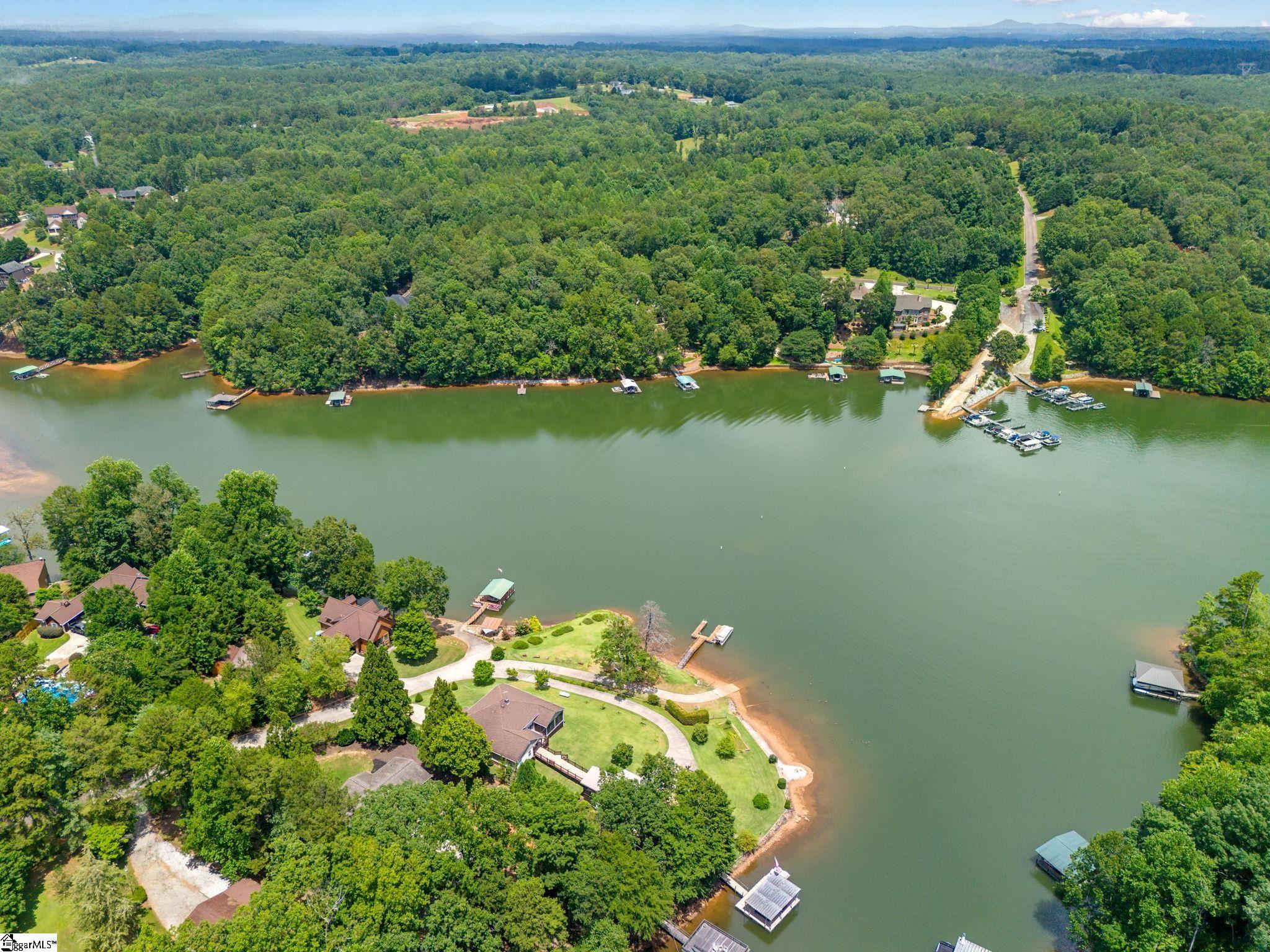 825 & 833 Armada Way West Union, SC 29696