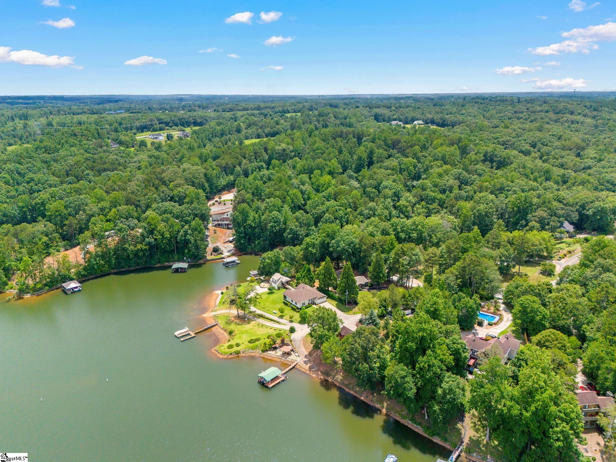 825 & 833 Armada Way West Union, SC 29696
