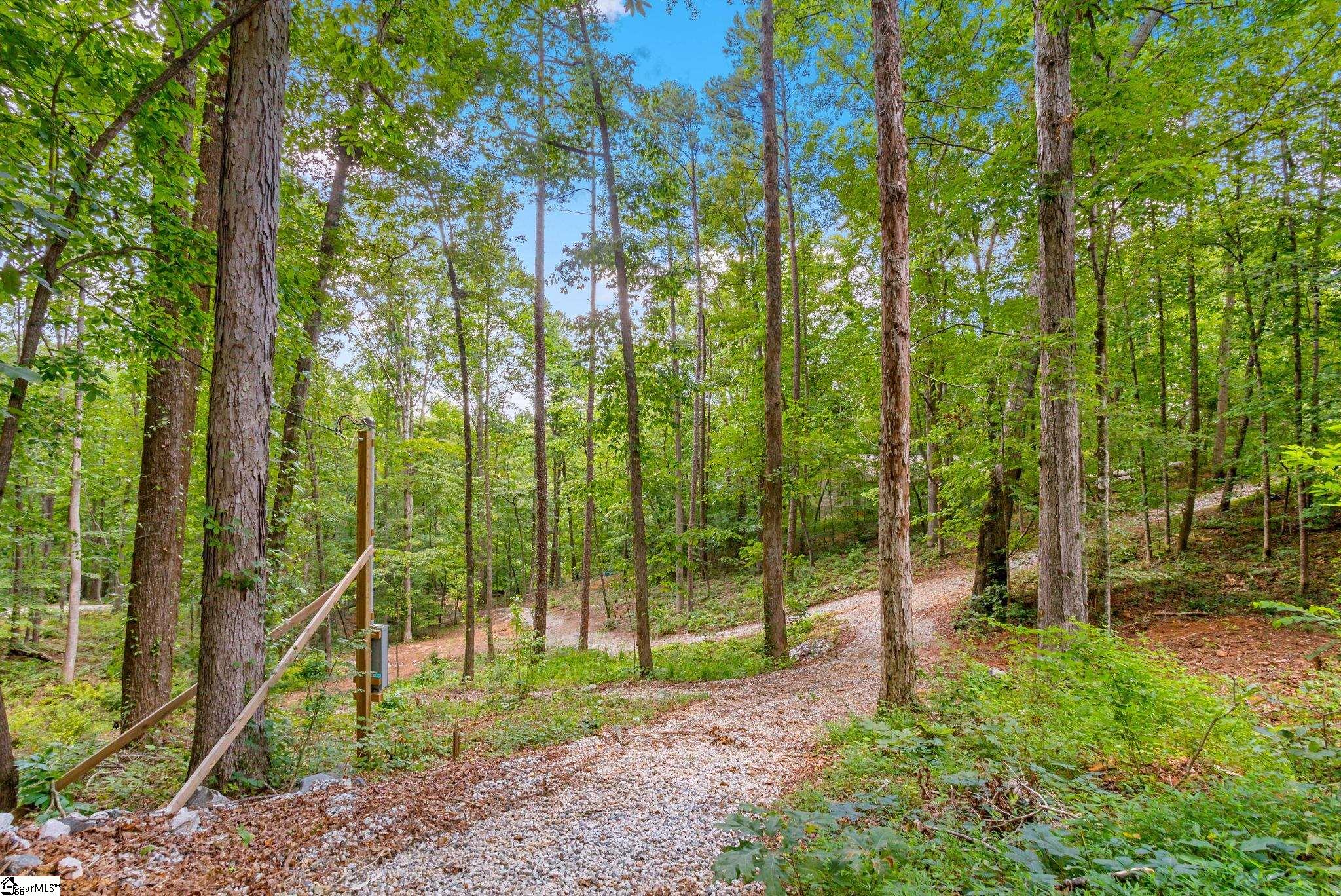 825 & 833 Armada Way West Union, SC 29696