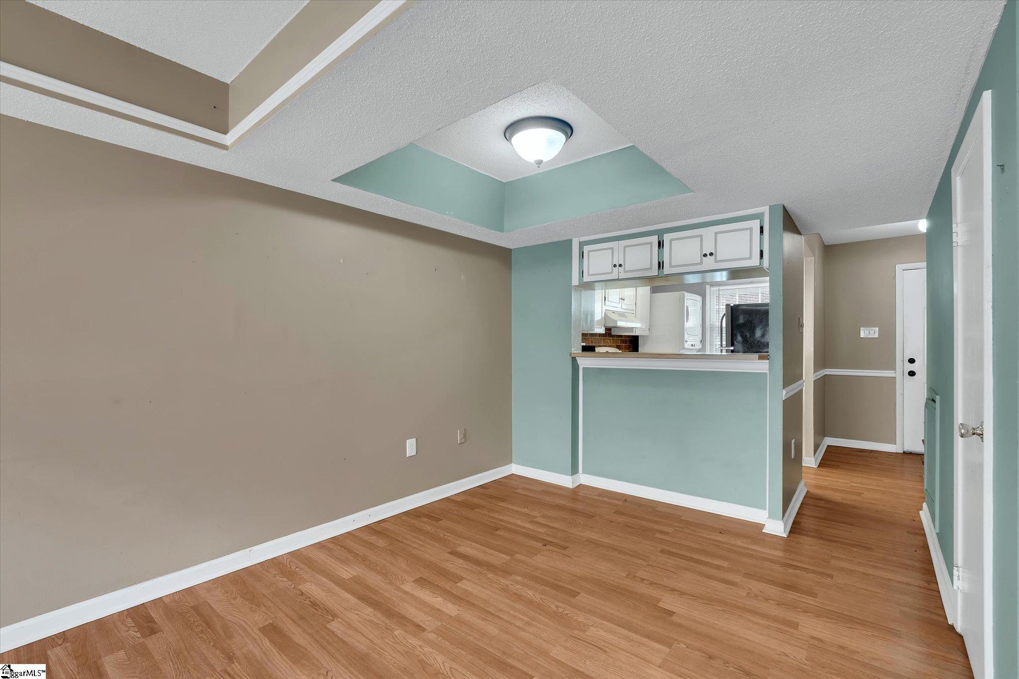 2530 E North Street Greenville, SC 29615