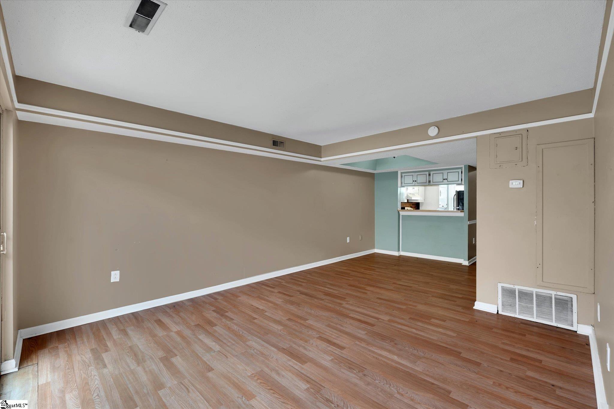2530 E North Street Greenville, SC 29615