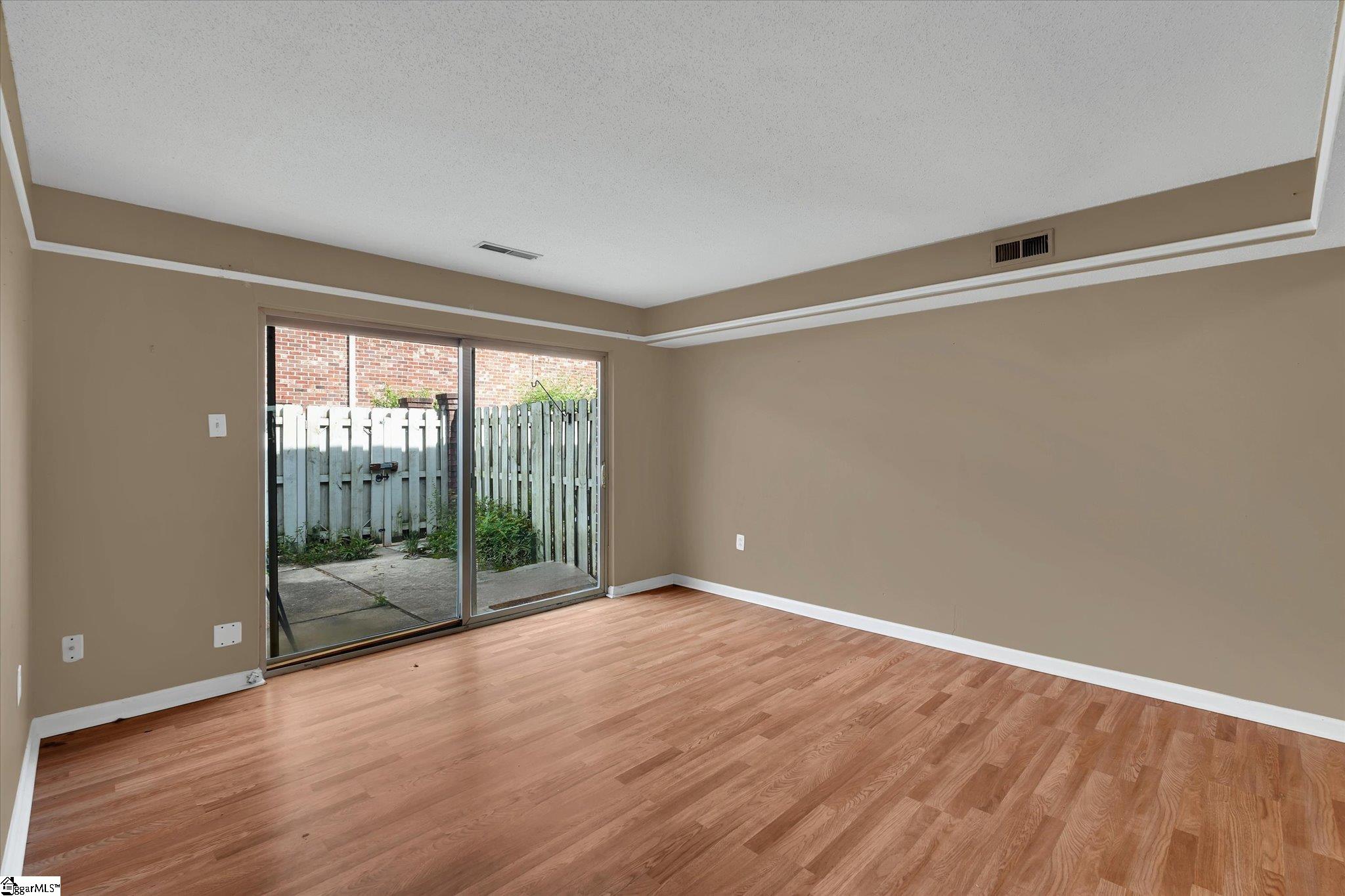 2530 E North Street Greenville, SC 29615