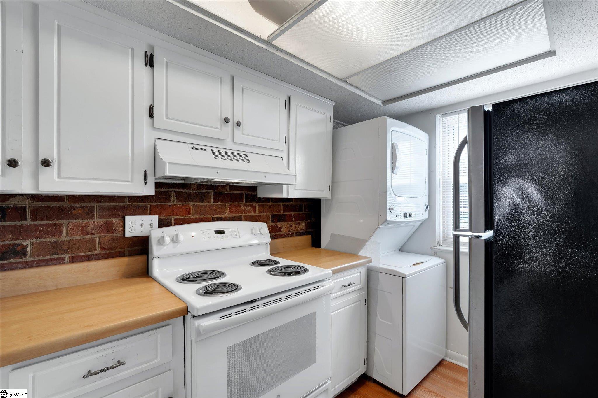 2530 E North Street Greenville, SC 29615