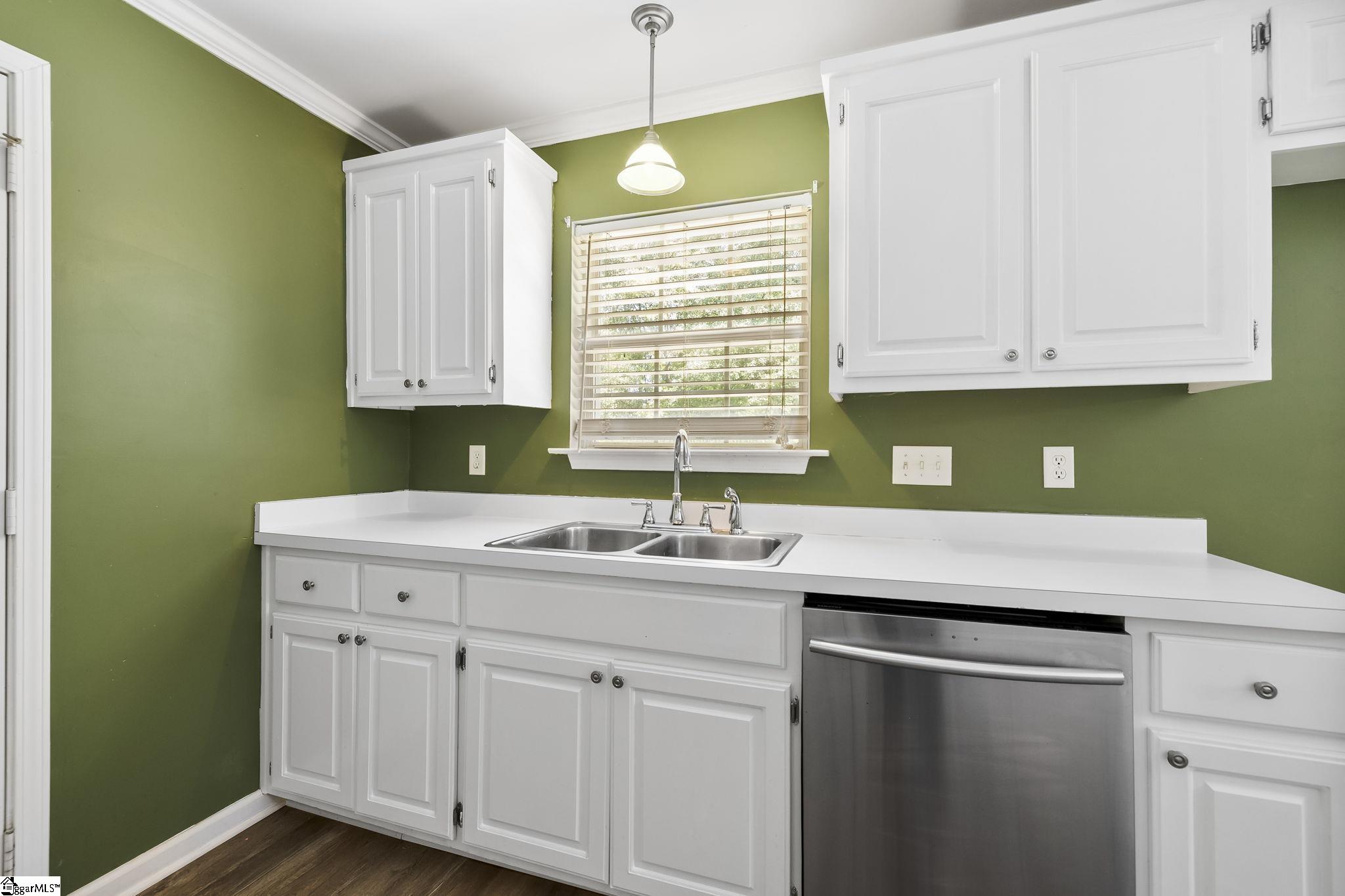 7 Four Leaf Court Pelzer, SC 29669