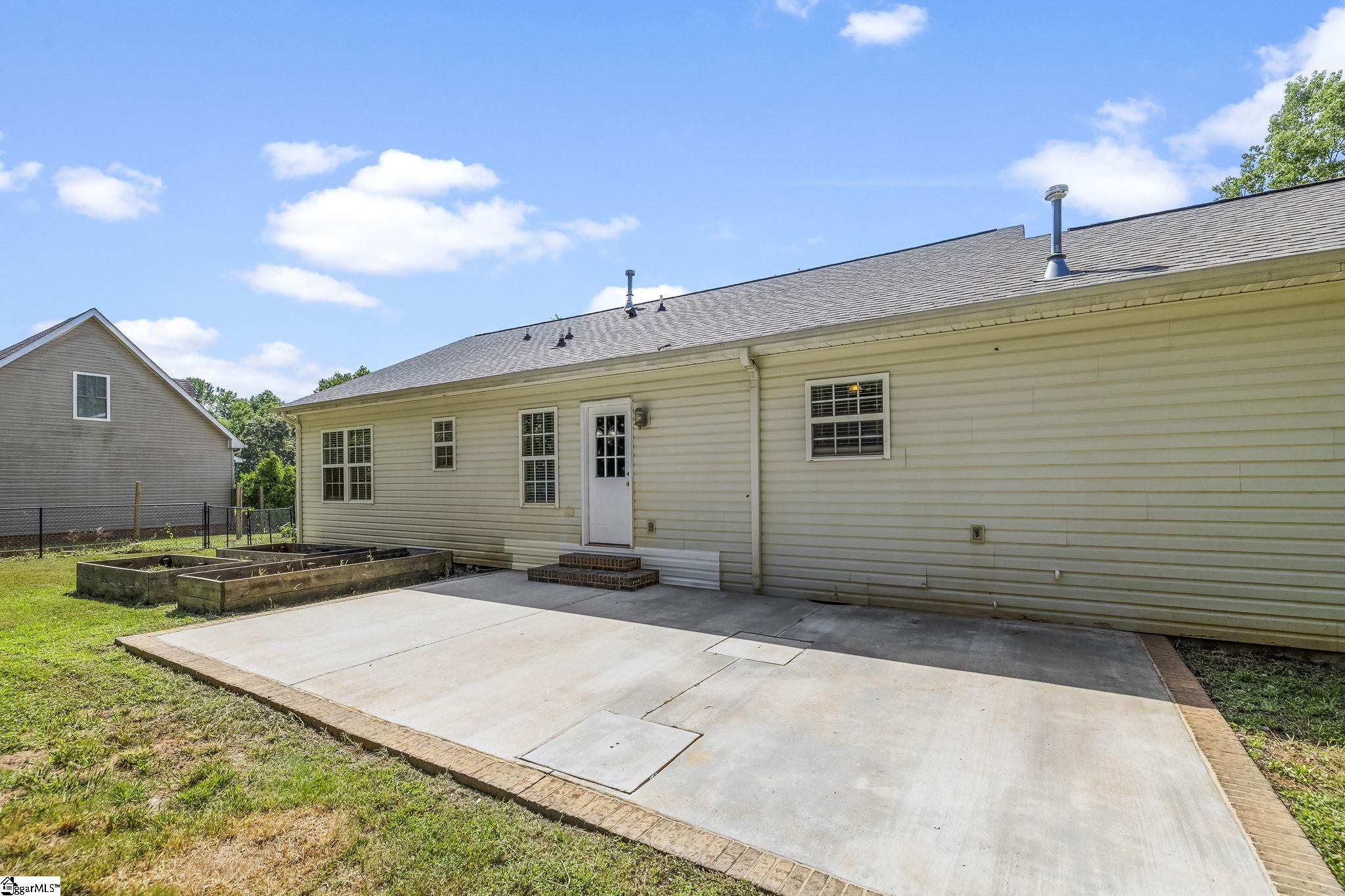 7 Four Leaf Court Pelzer, SC 29669