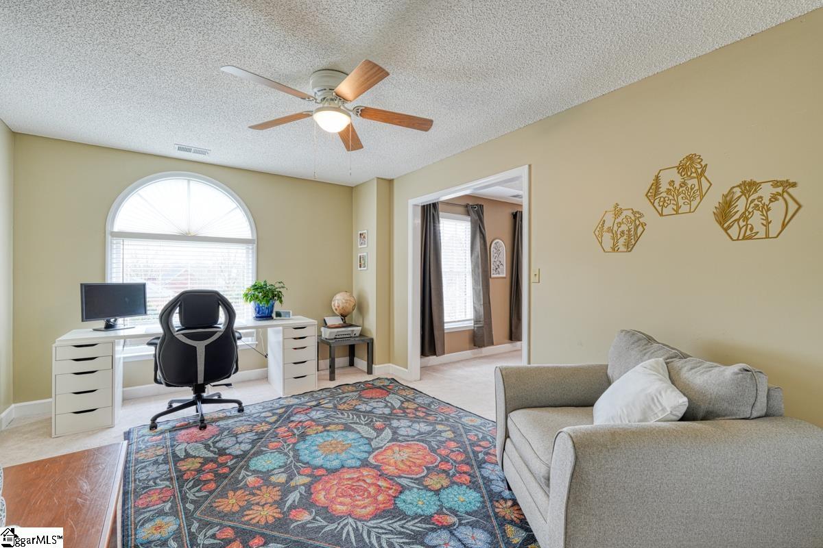 225 W Killarney Lake Moore, SC 29369