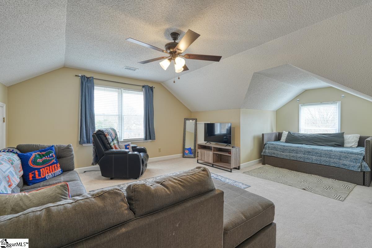 225 W Killarney Lake Moore, SC 29369