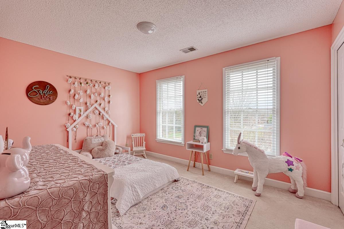 225 W Killarney Lake Moore, SC 29369