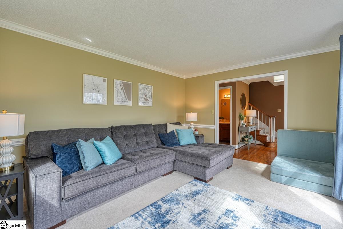 225 W Killarney Lake Moore, SC 29369