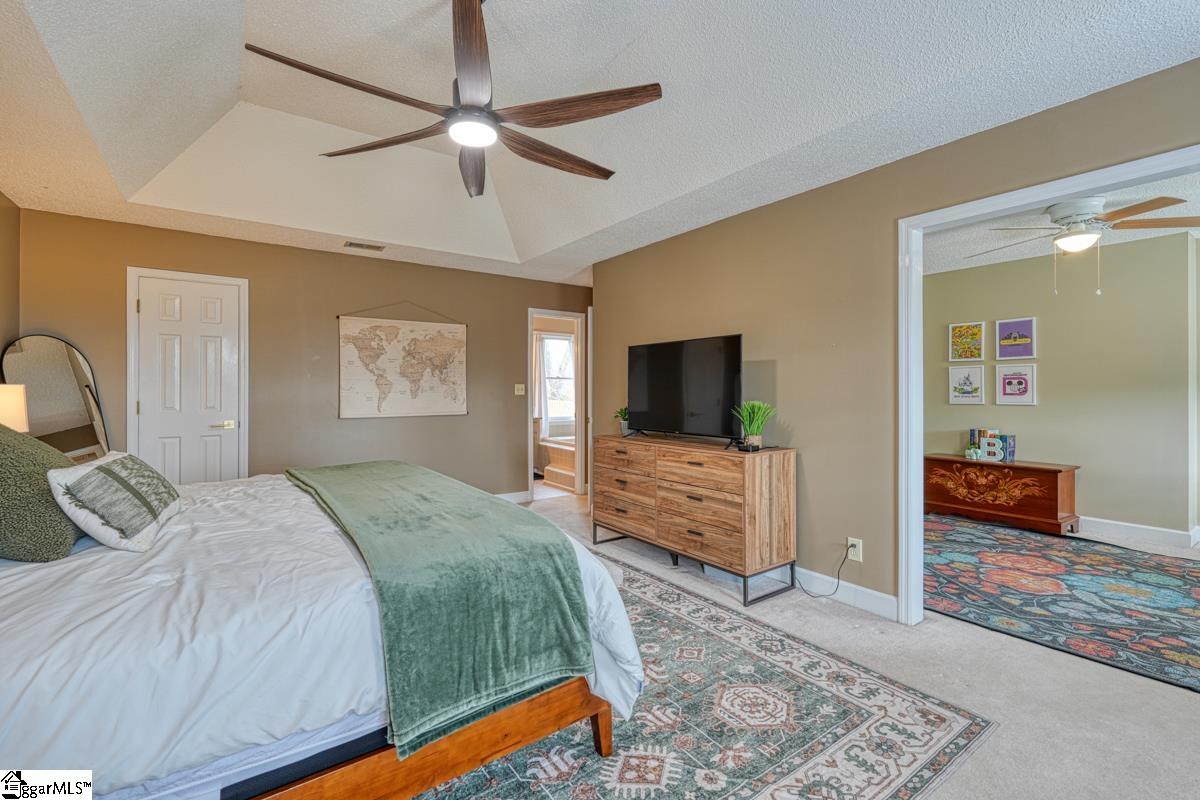225 W Killarney Lake Moore, SC 29369