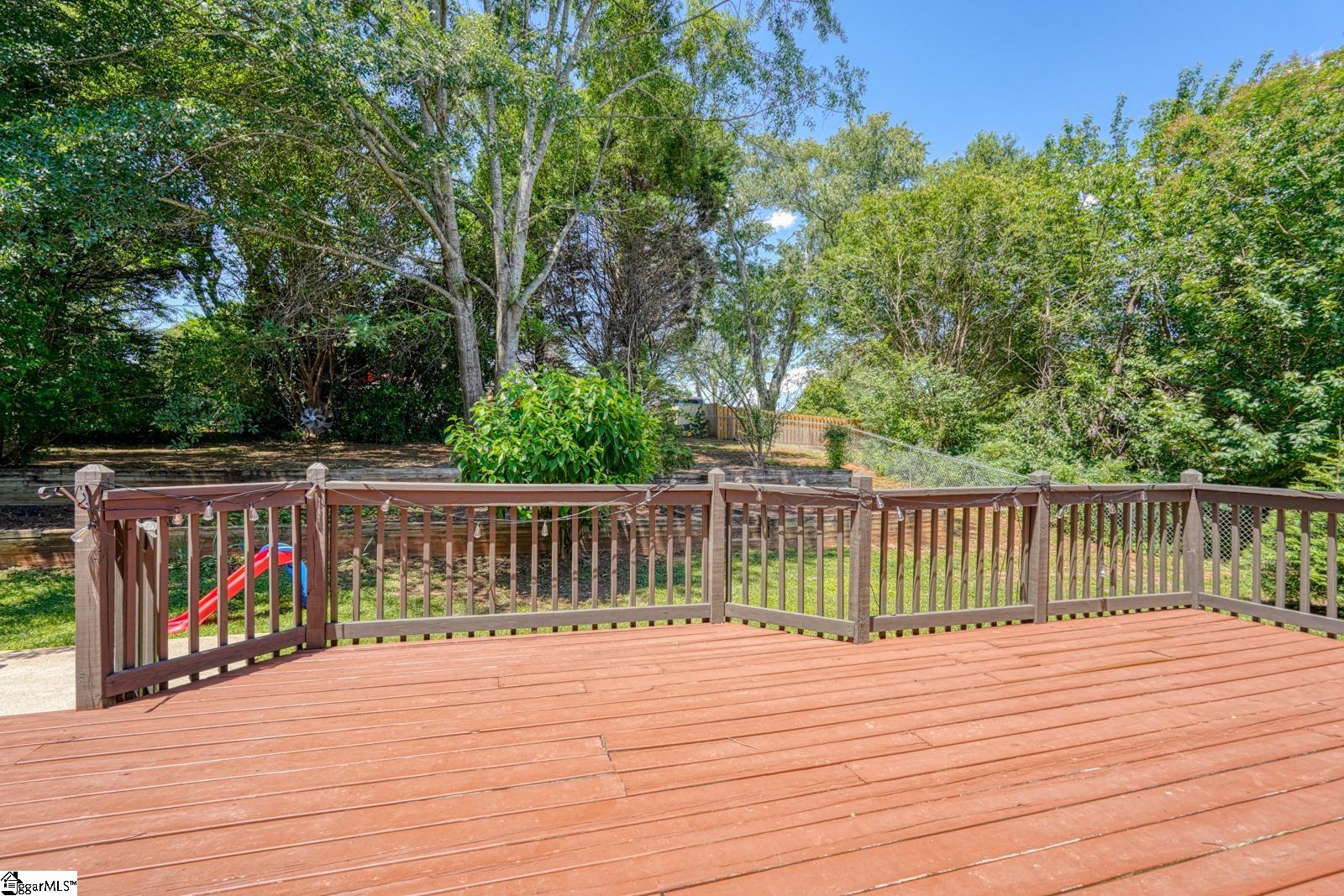 225 W Killarney Lake Moore, SC 29369