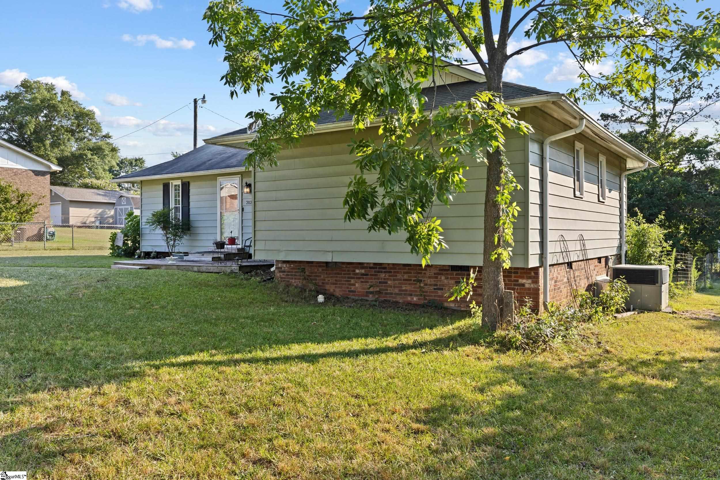 202 Sherwood Road Easley, SC 29640