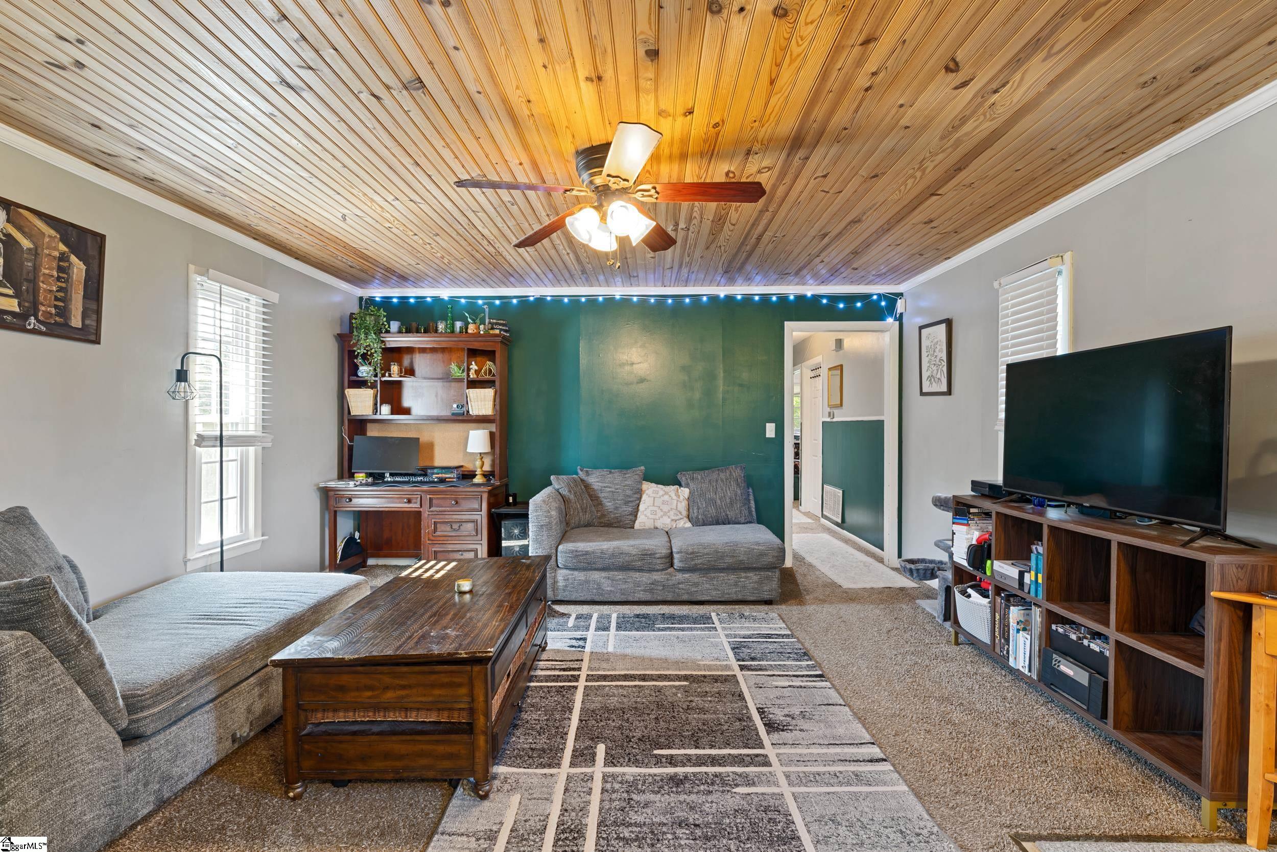 202 Sherwood Road Easley, SC 29640