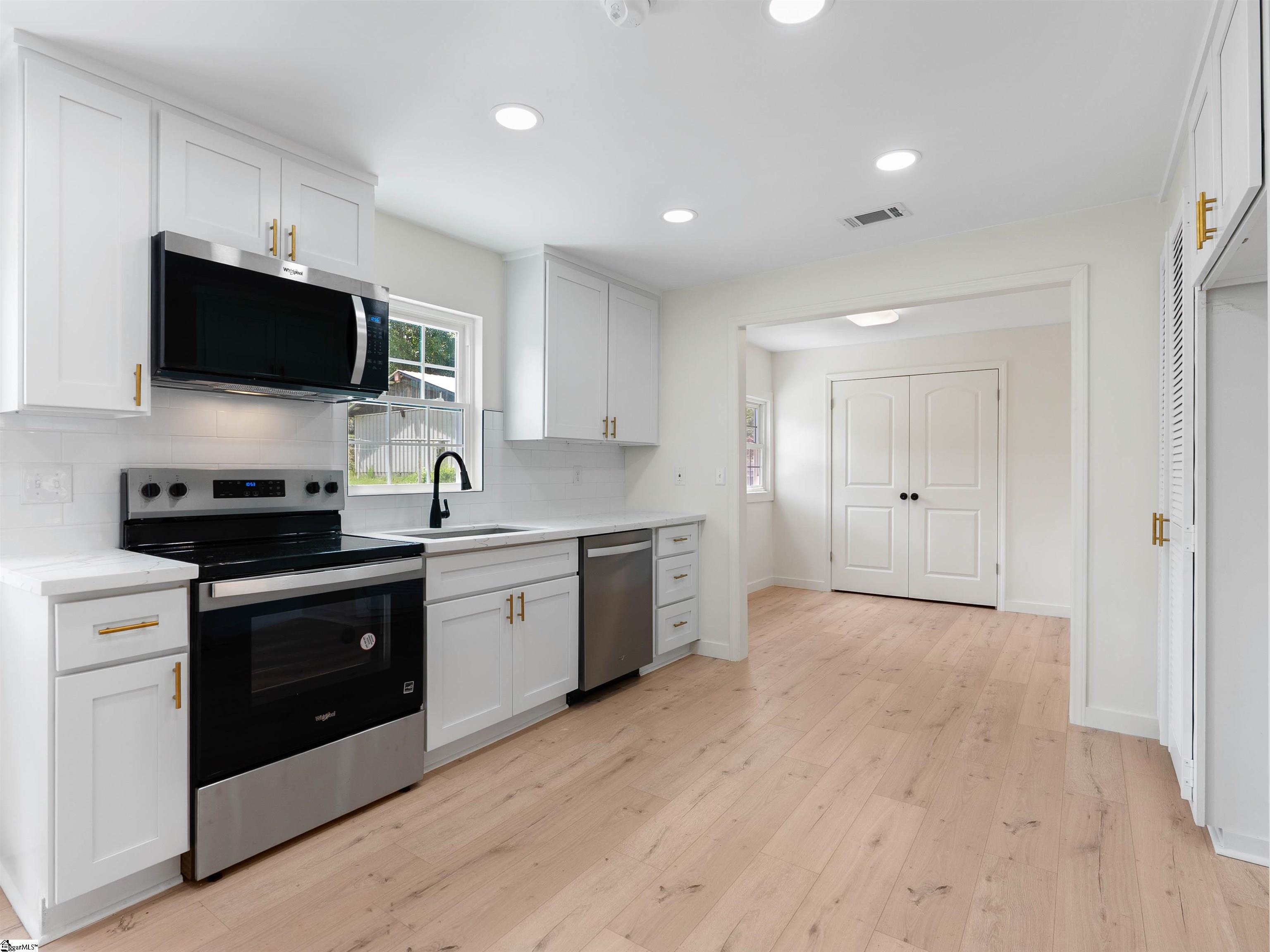 1 Lamar Circle Greenville, SC 29605