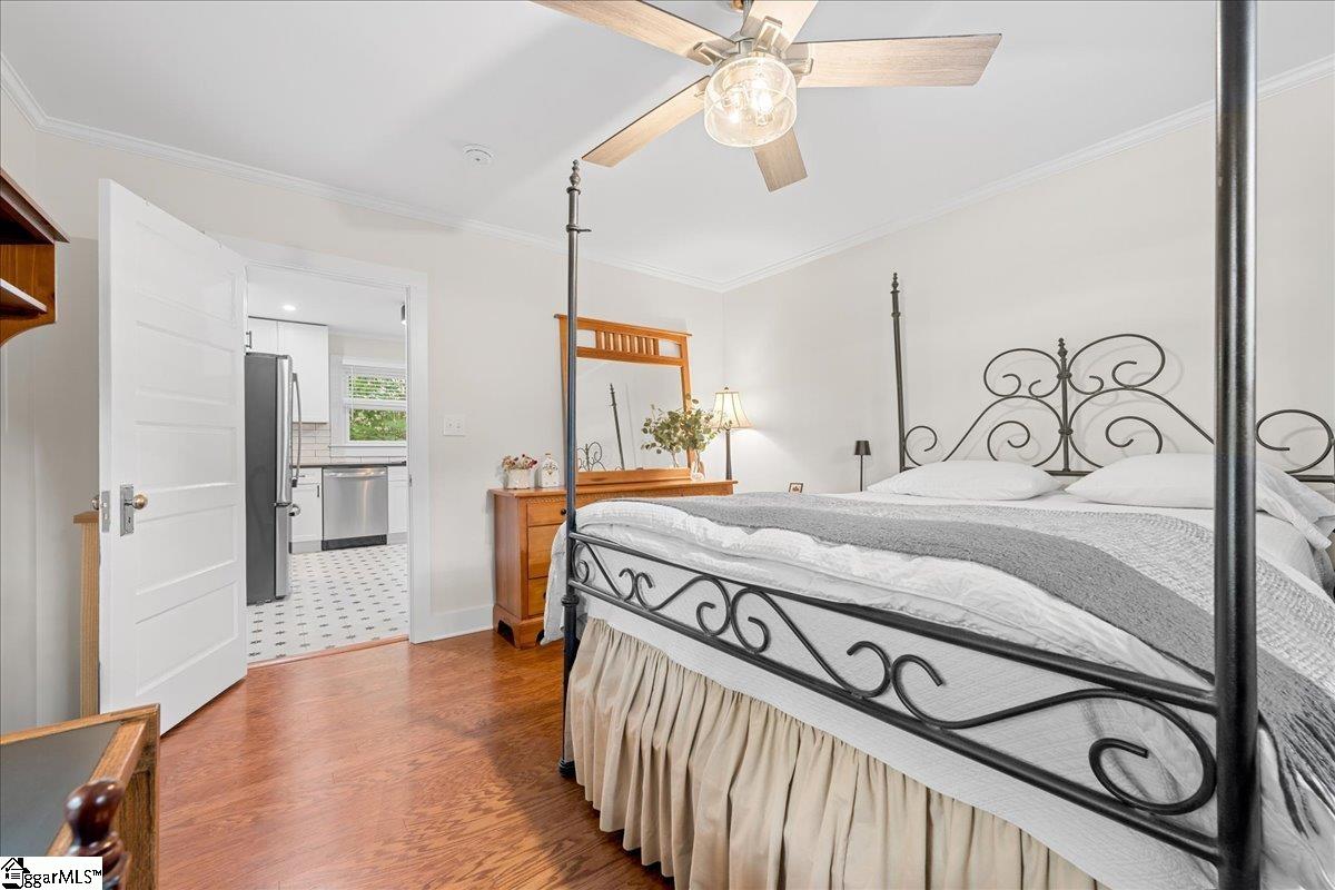 11 Brooks Avenue Greenville, SC 29617